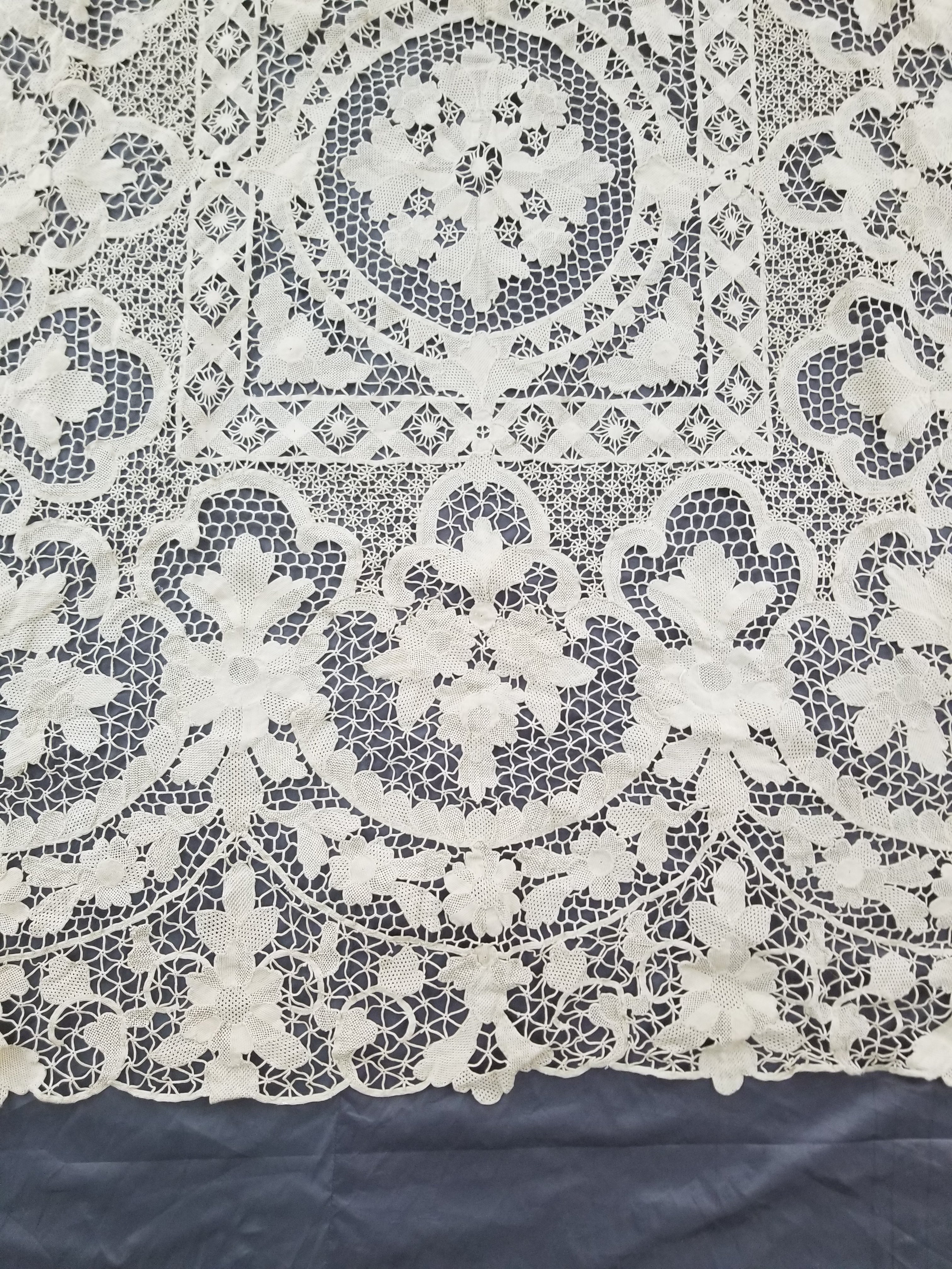 Vintage Italian Point De Venice Needle Lace Banquet Tablecloth 245x160cm