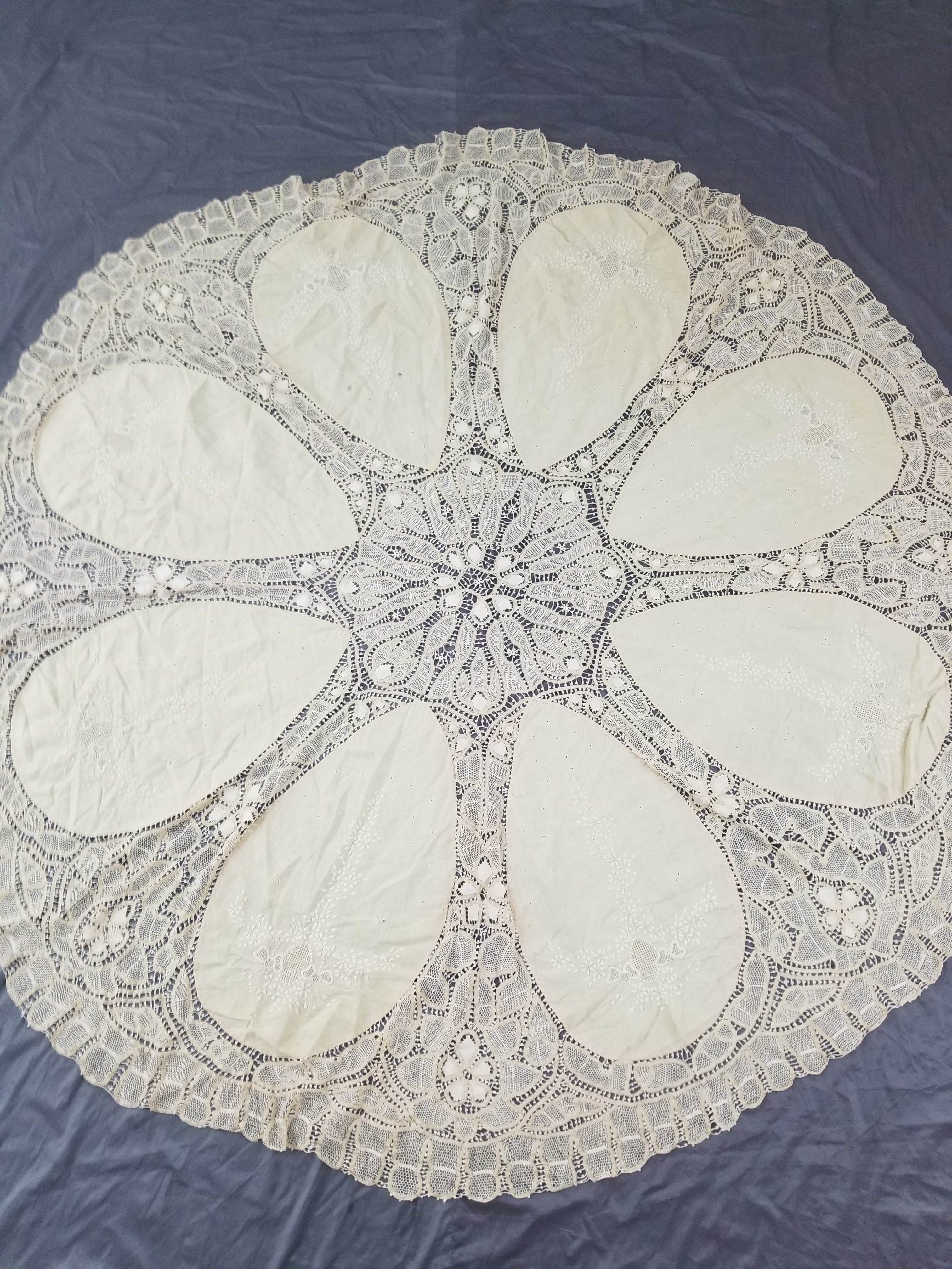 Antique Batten Burg Lace Hand Embroidered Tablecloth 190x190cm