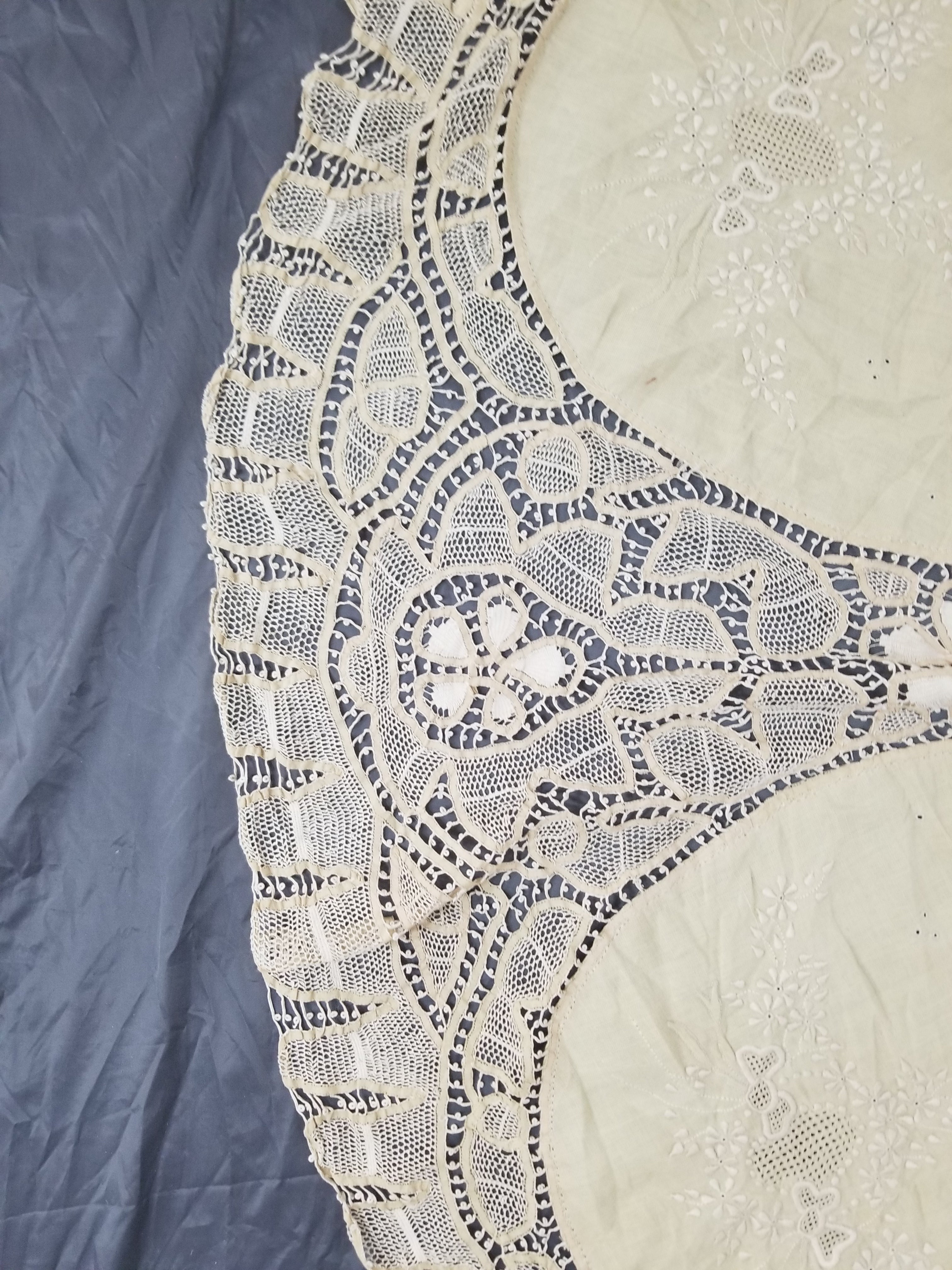 Antique Batten Burg Lace Hand Embroidered Tablecloth 190x190cm