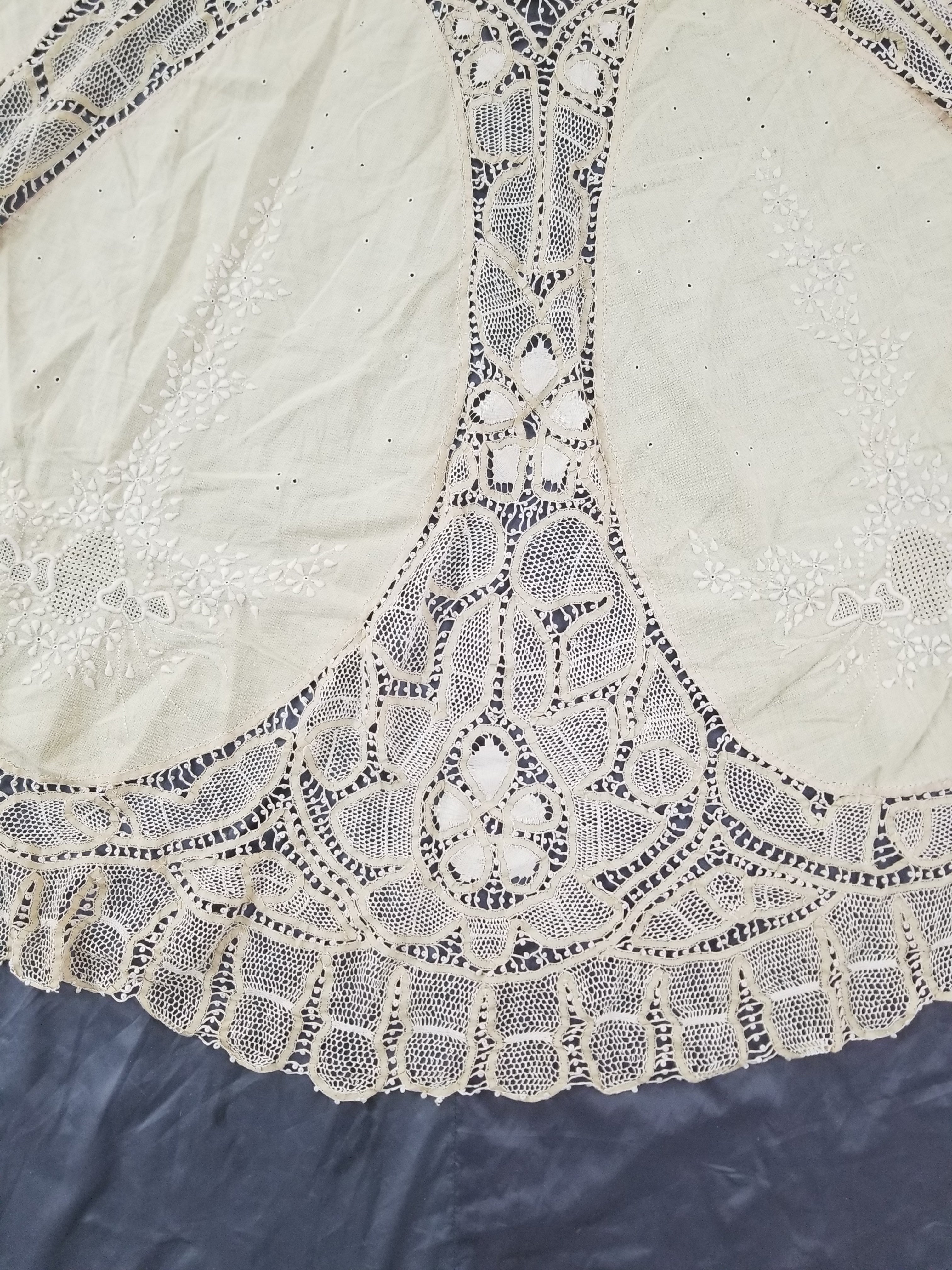 Antique Batten Burg Lace Hand Embroidered Tablecloth 190x190cm
