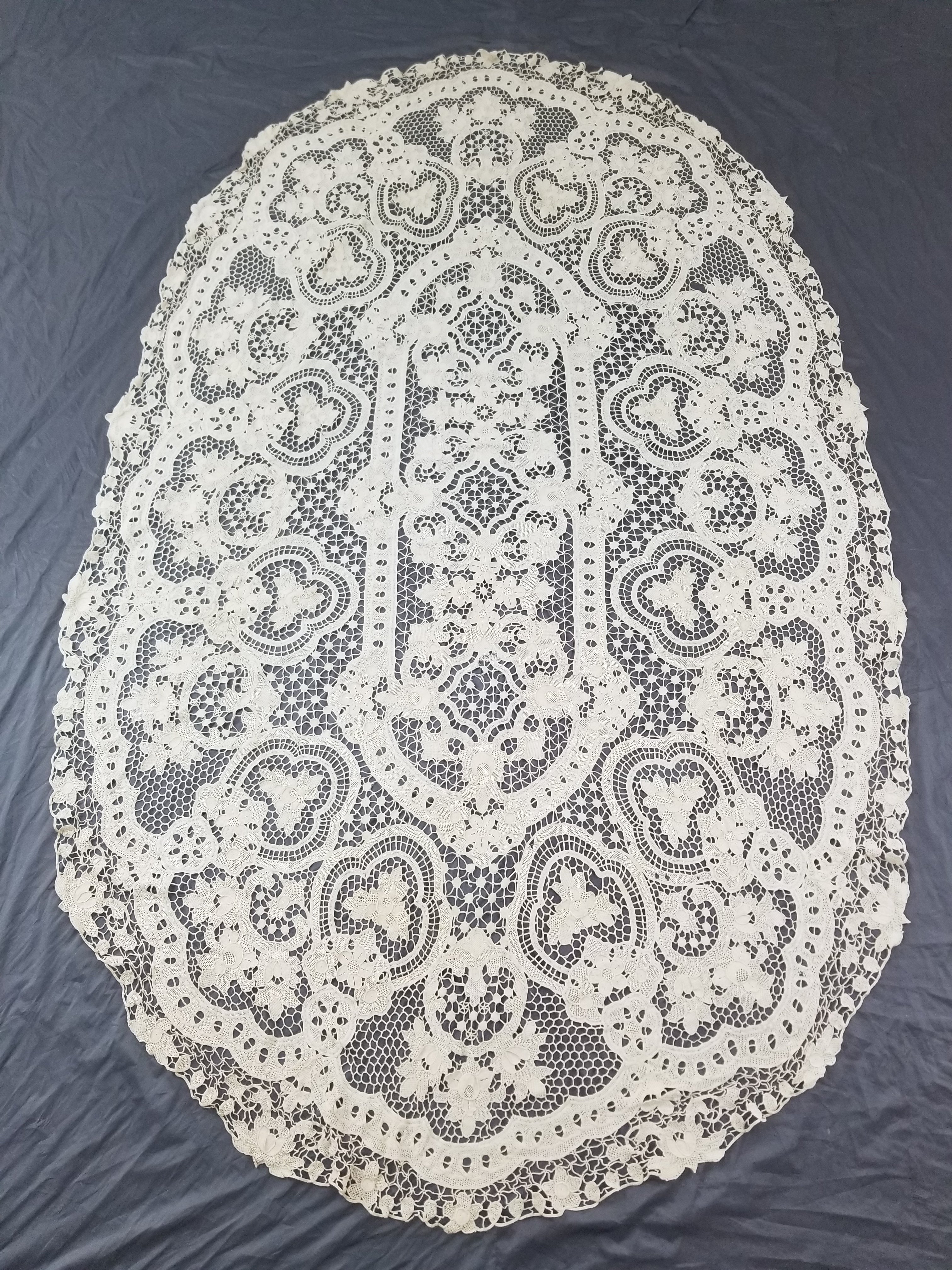 Vintage Italian Point De Venice Needle Lace Tablecloth 245x150cm