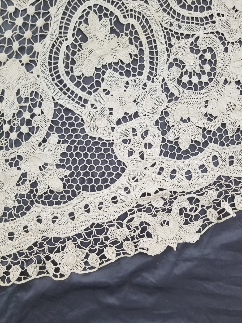 Vintage Italian Point De Venice Needle Lace Tablecloth 245x150cm
