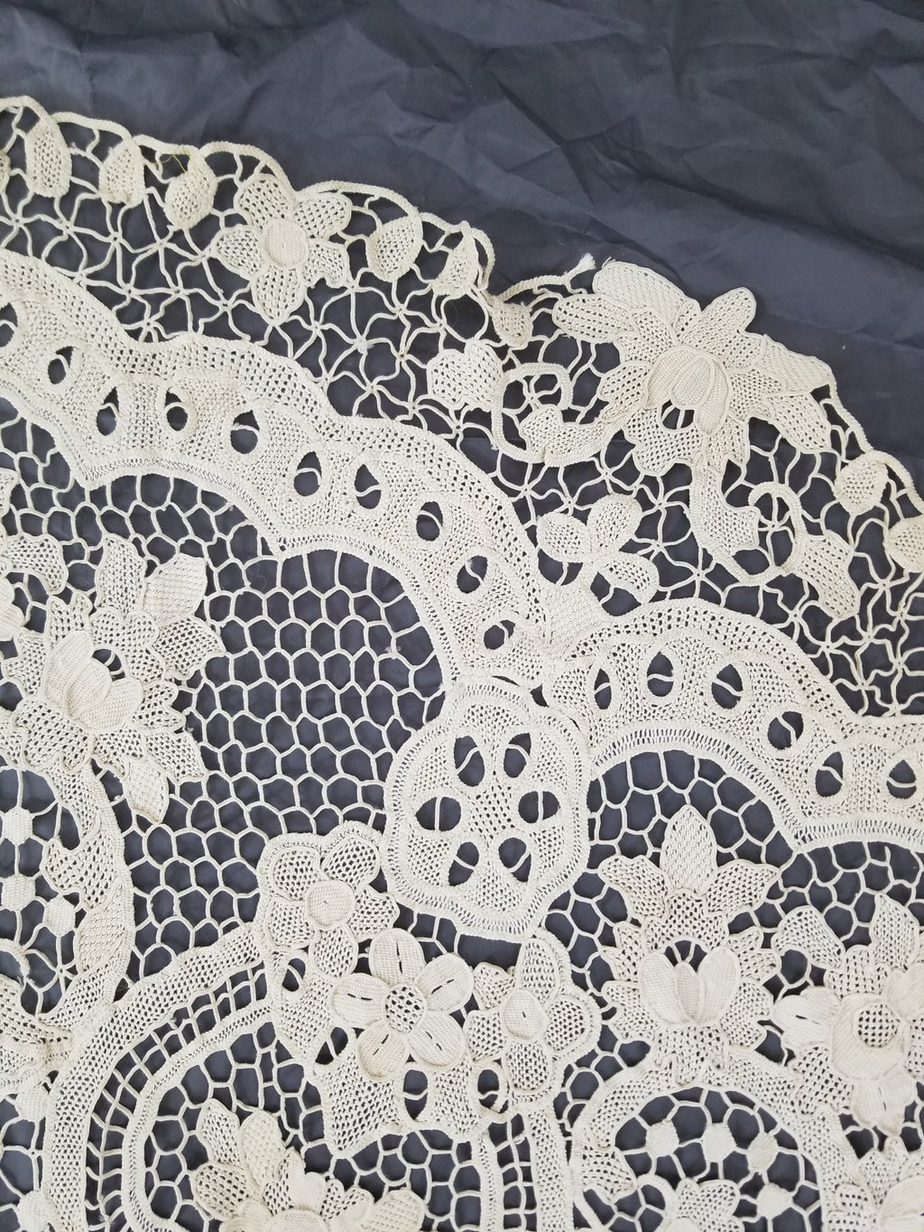 Vintage Italian Point De Venice Needle Lace Tablecloth 245x150cm
