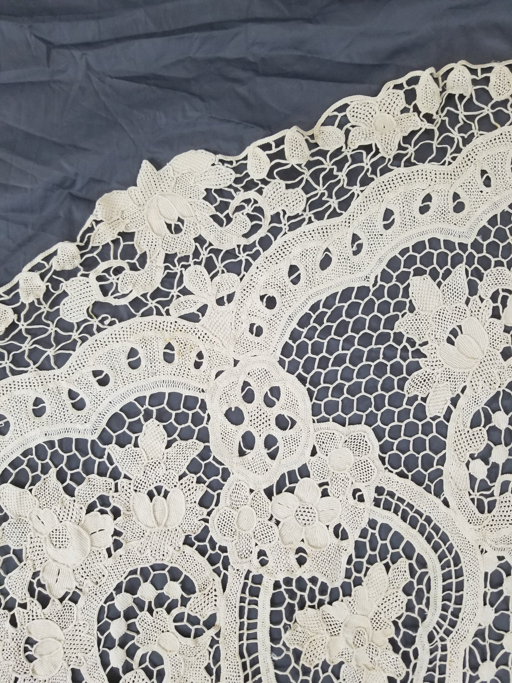 Vintage Italian Point De Venice Needle Lace Tablecloth 245x150cm