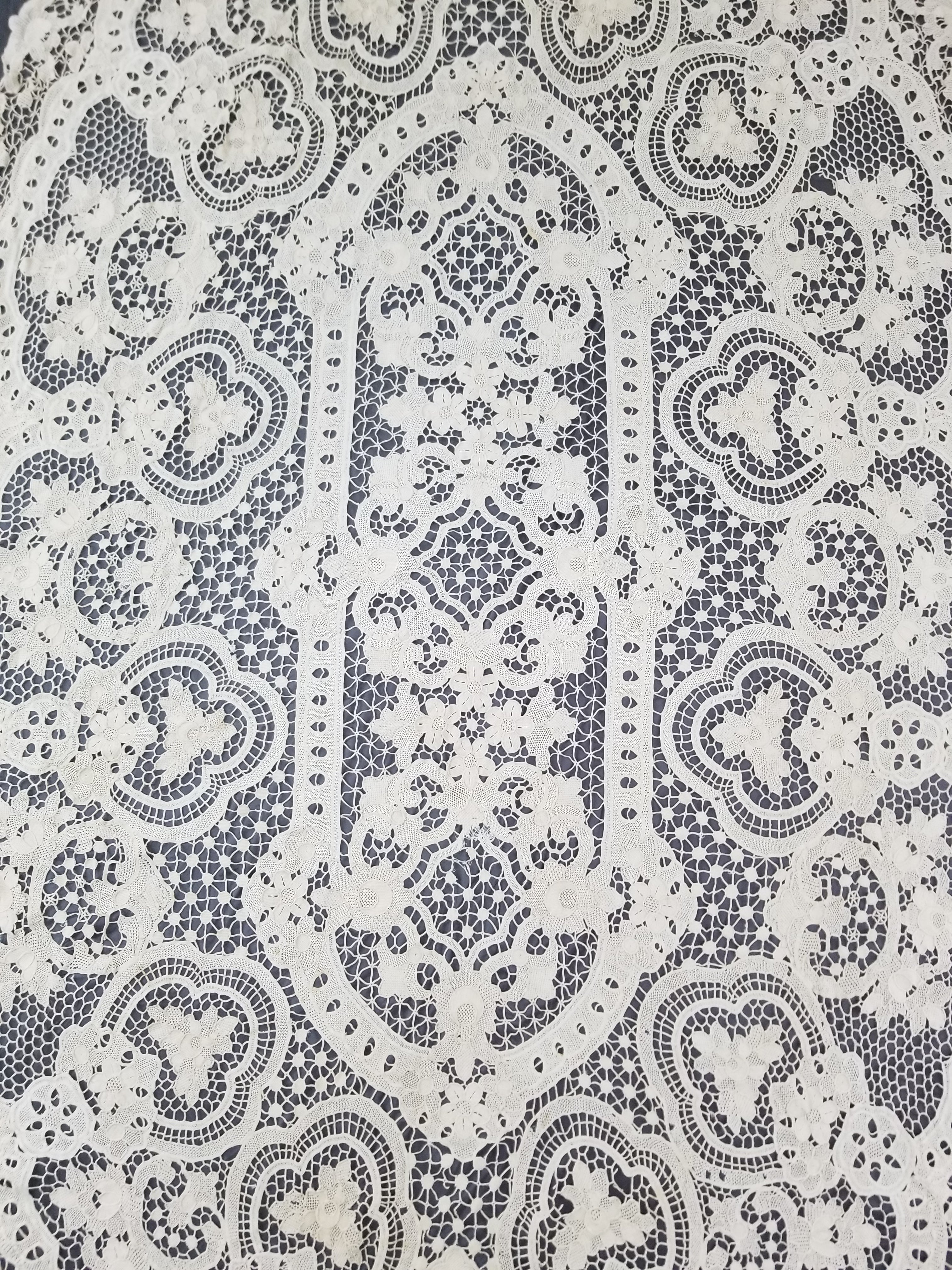 Vintage Italian Point De Venice Needle Lace Tablecloth 245x150cm