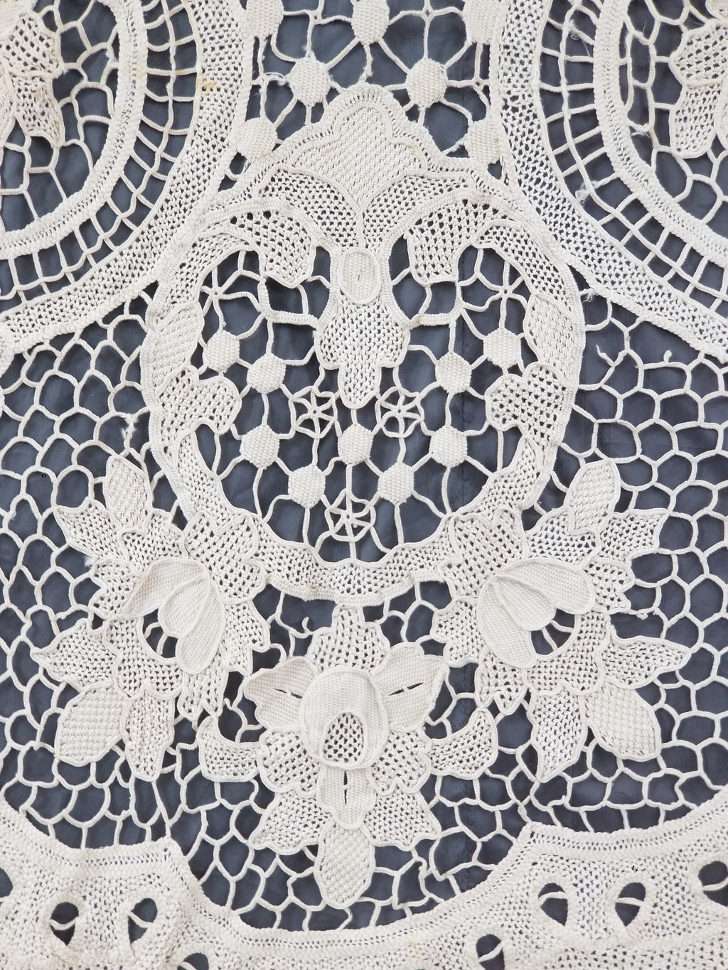 Vintage Italian Point De Venice Needle Lace Tablecloth 245x150cm