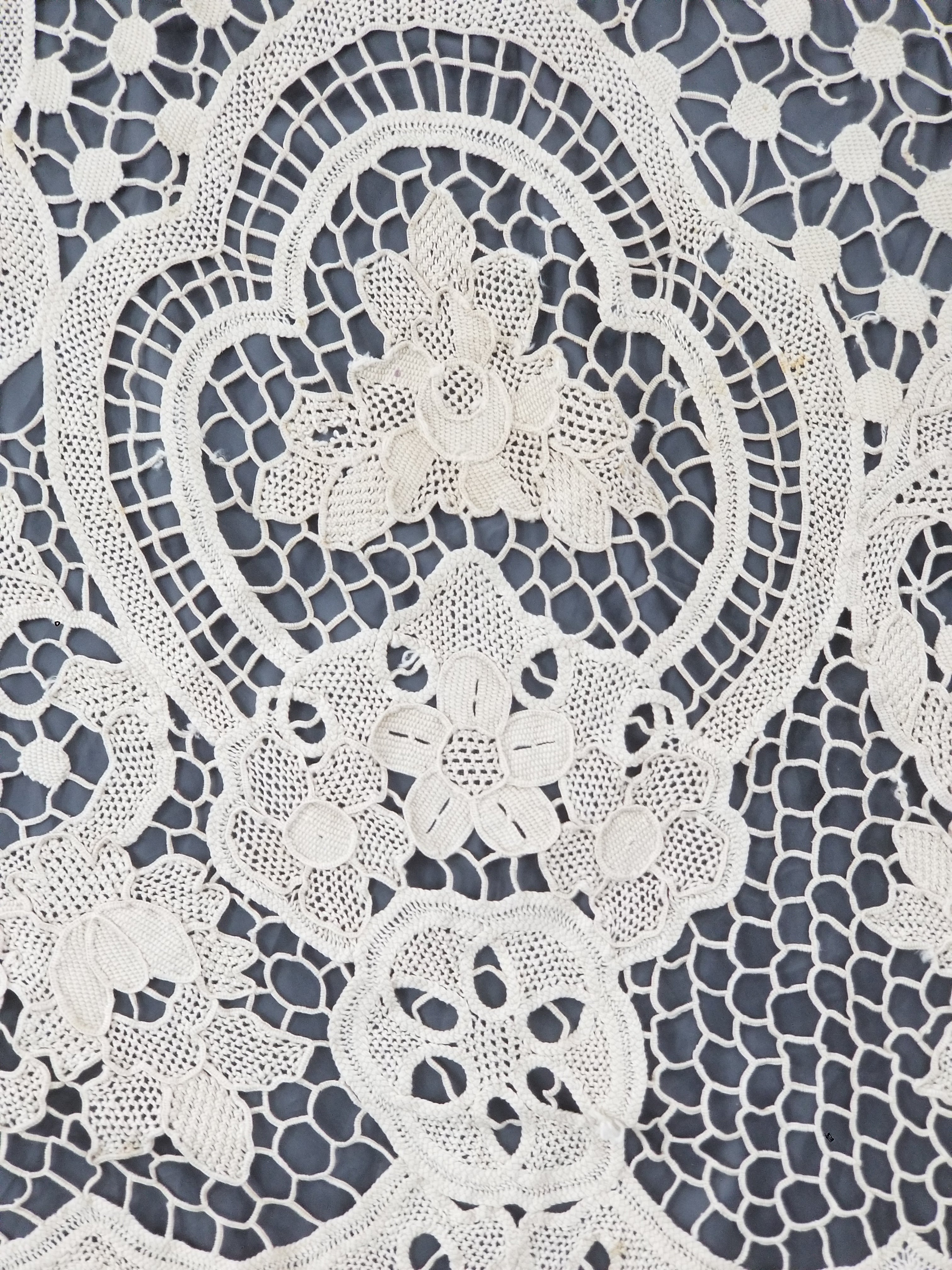 Vintage Italian Point De Venice Needle Lace Tablecloth 245x150cm