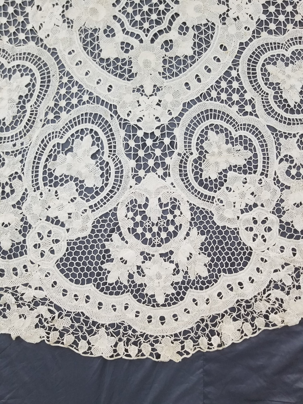 Vintage Italian Point De Venice Needle Lace Tablecloth 245x150cm