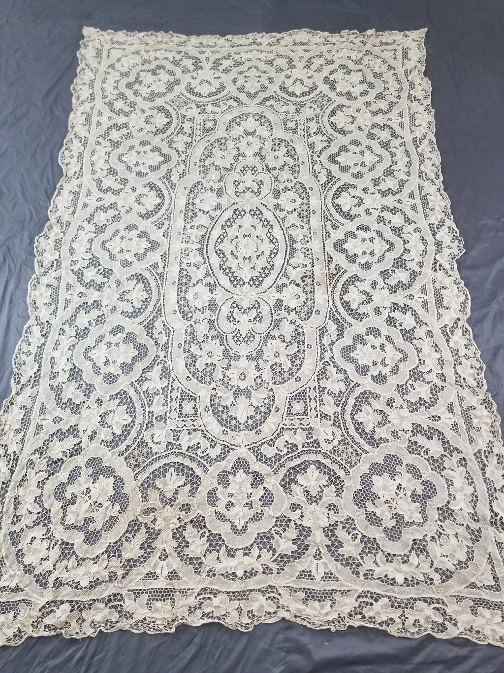 Vintage Italian Point De Venice Needle Lace Tablecloth 240x150cm