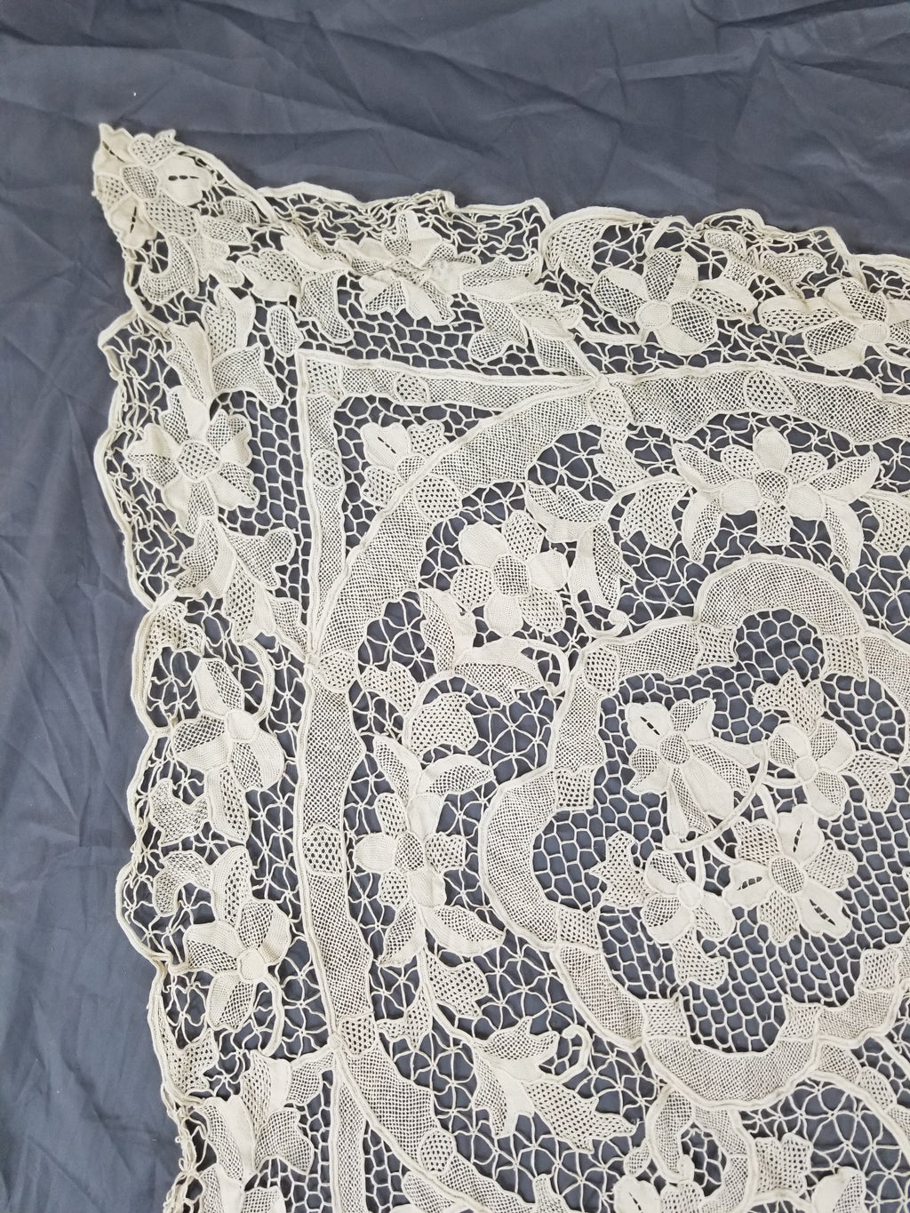 Vintage Italian Point De Venice Needle Lace Tablecloth 240x150cm