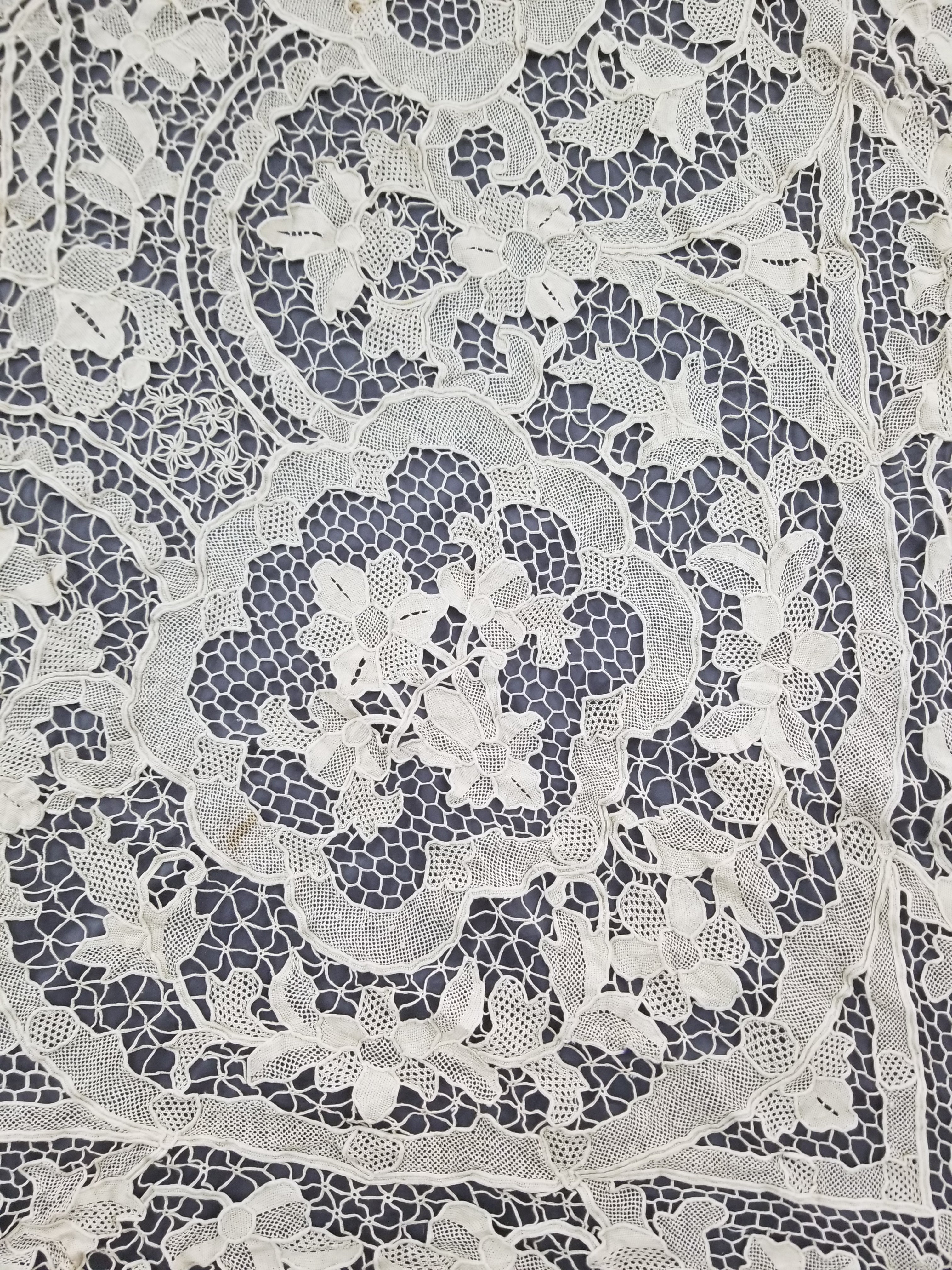 Vintage Italian Point De Venice Needle Lace Tablecloth 240x150cm