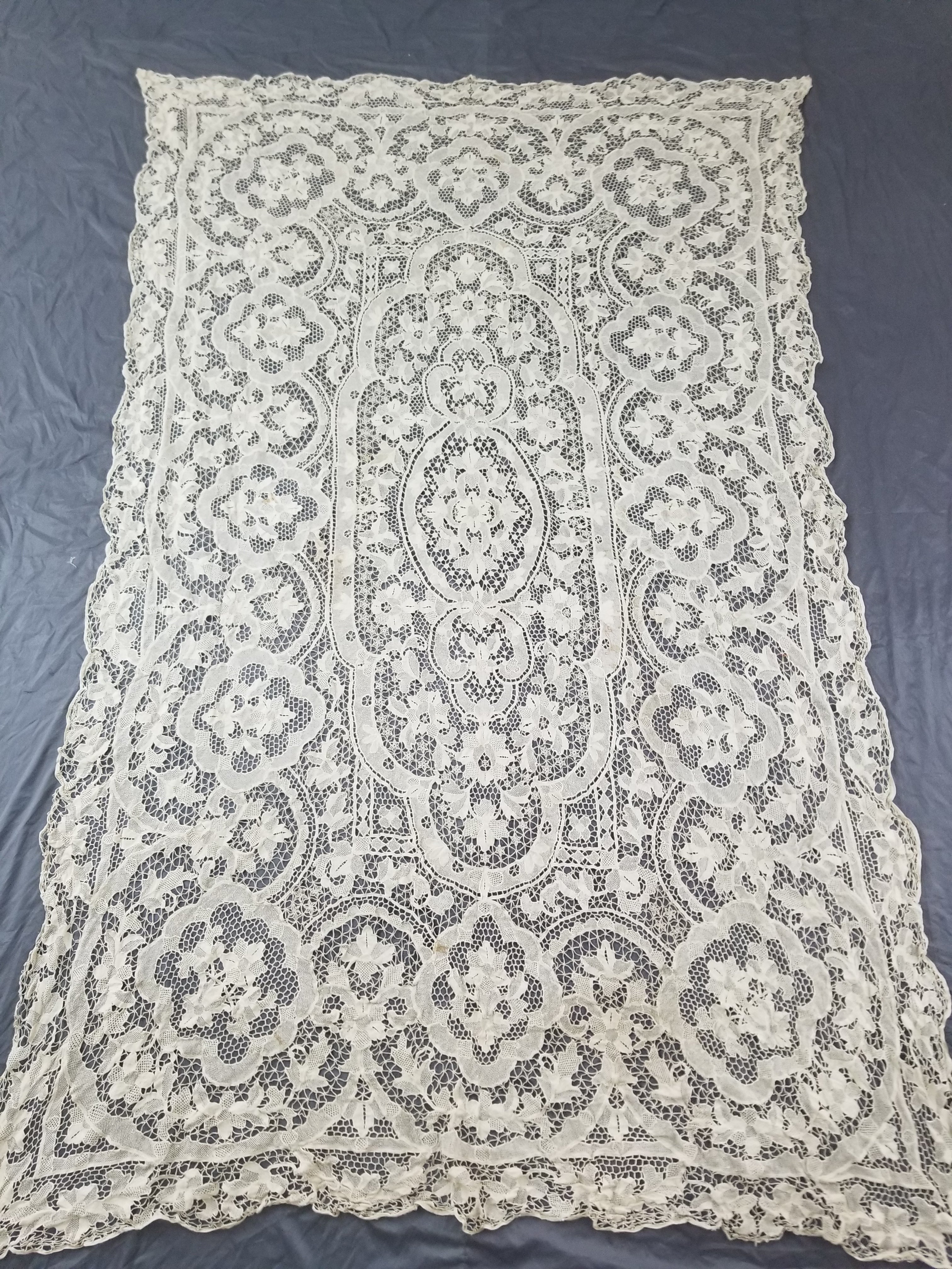 Vintage Italian Point De Venice Needle Lace Tablecloth 240x150cm