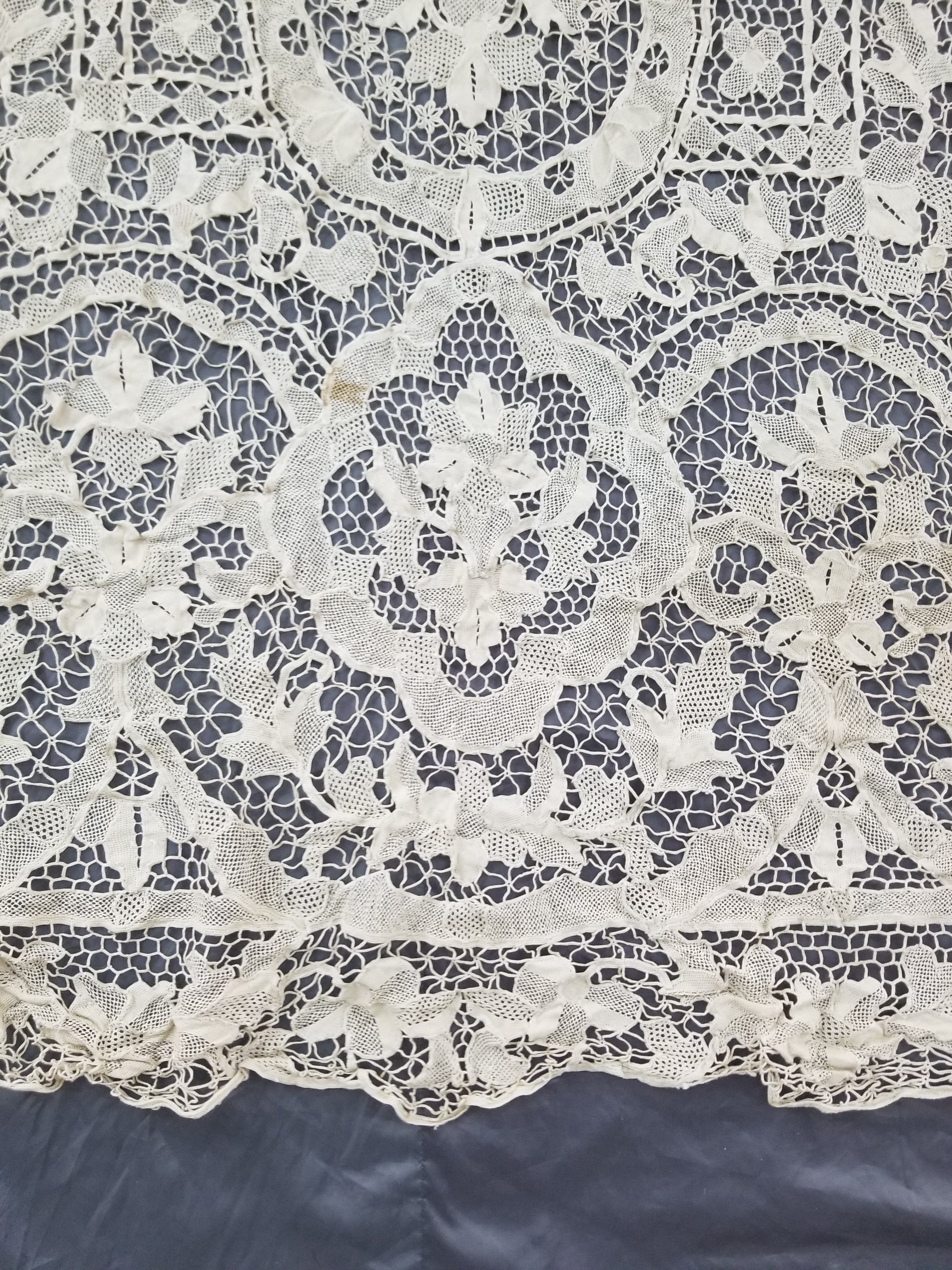 Vintage Italian Point De Venice Needle Lace Tablecloth 240x150cm