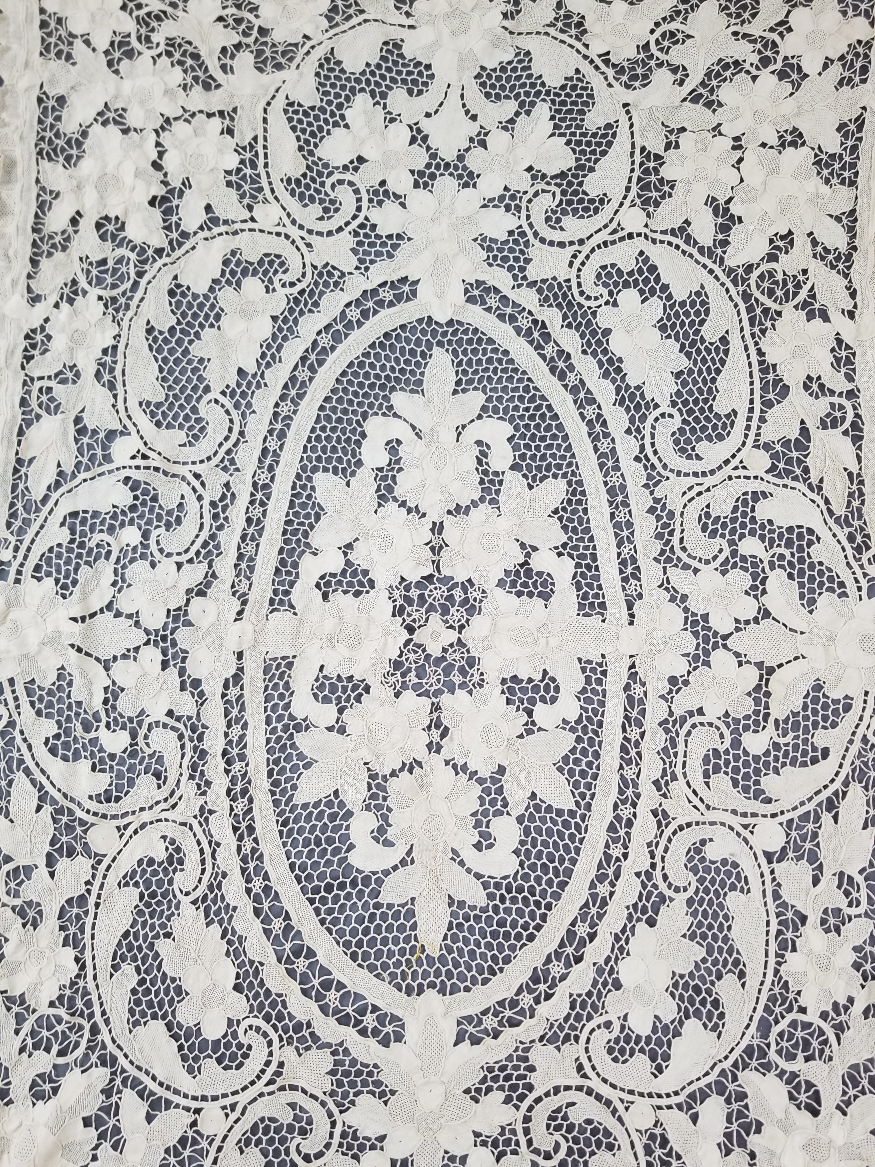 Vintage Italian Point De Venice Needle Lace Tablecloth 130x86cm