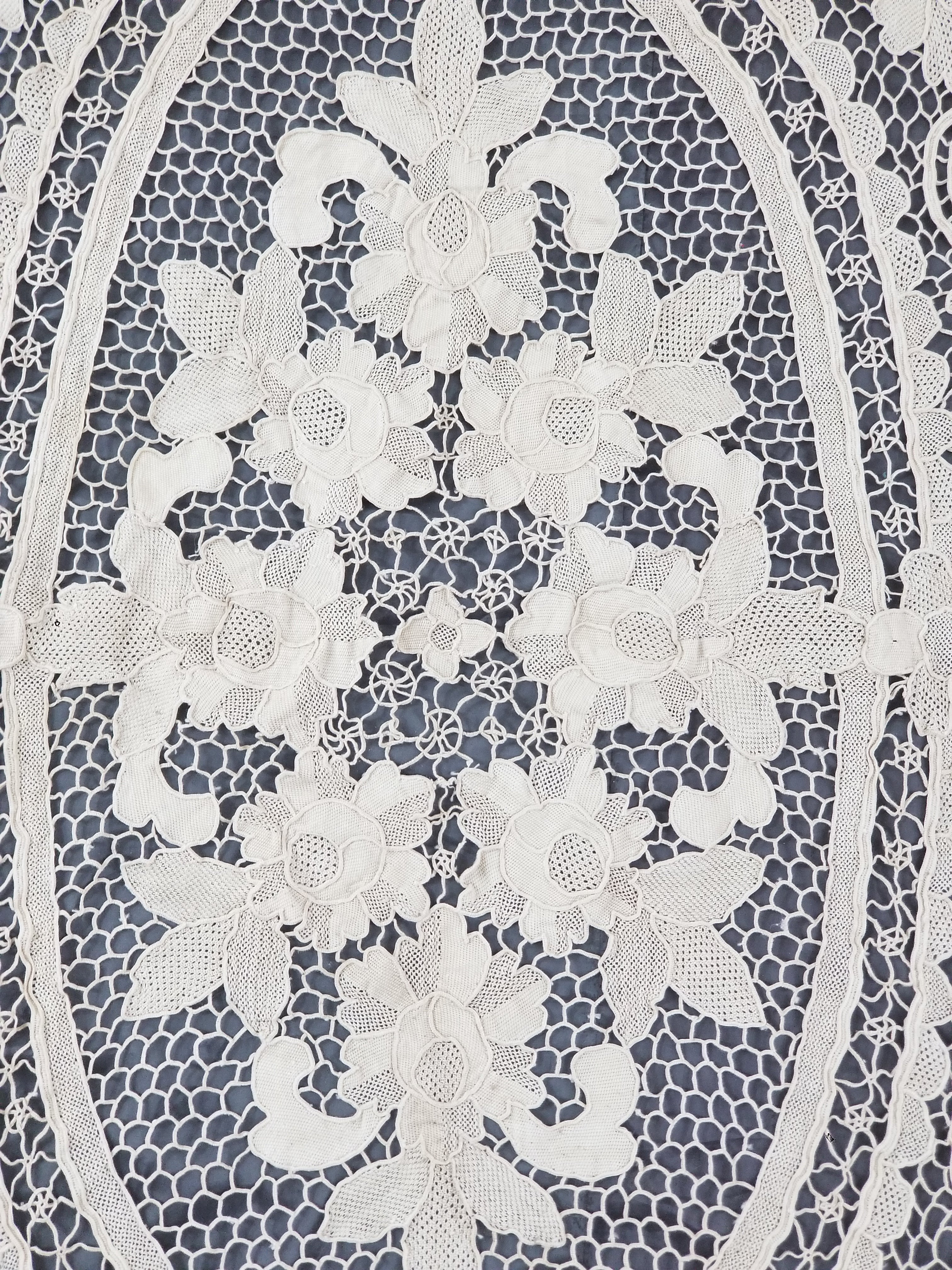 Vintage Italian Point De Venice Needle Lace Tablecloth 130x86cm