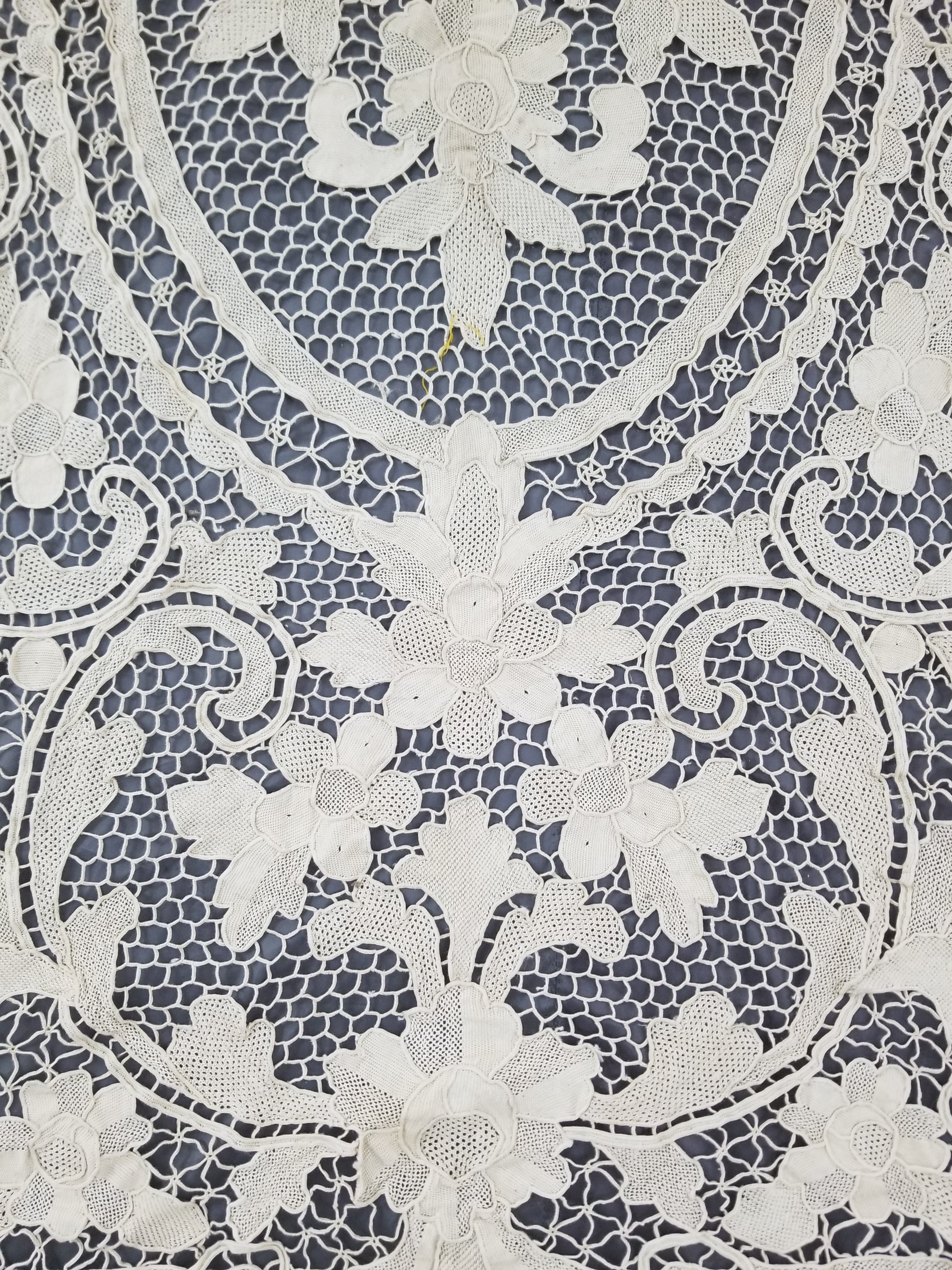 Vintage Italian Point De Venice Needle Lace Tablecloth 130x86cm