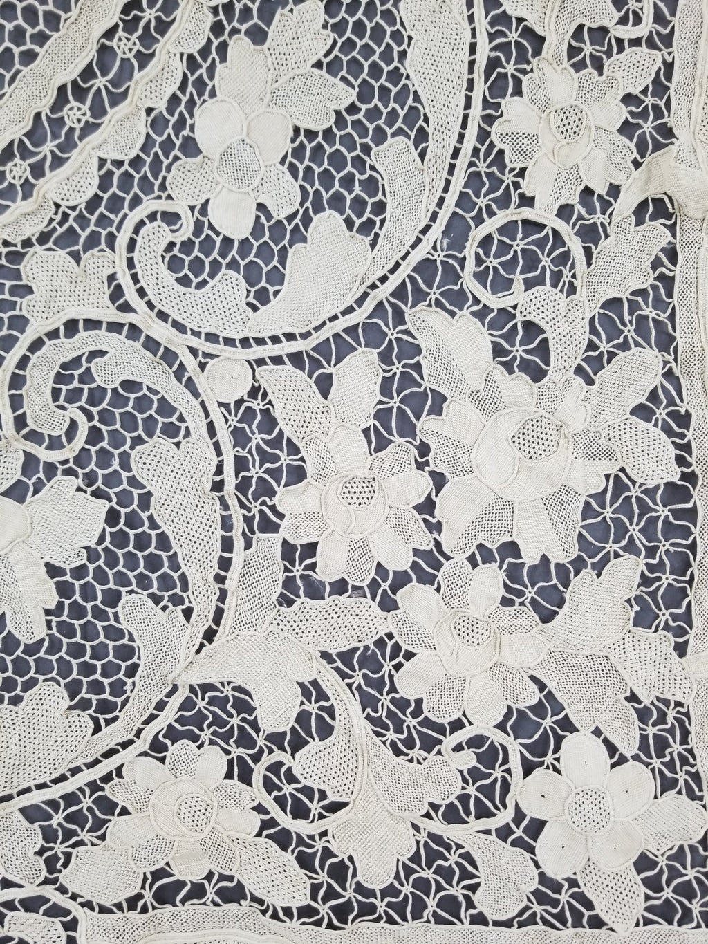 Vintage Italian Point De Venice Needle Lace Tablecloth 130x86cm