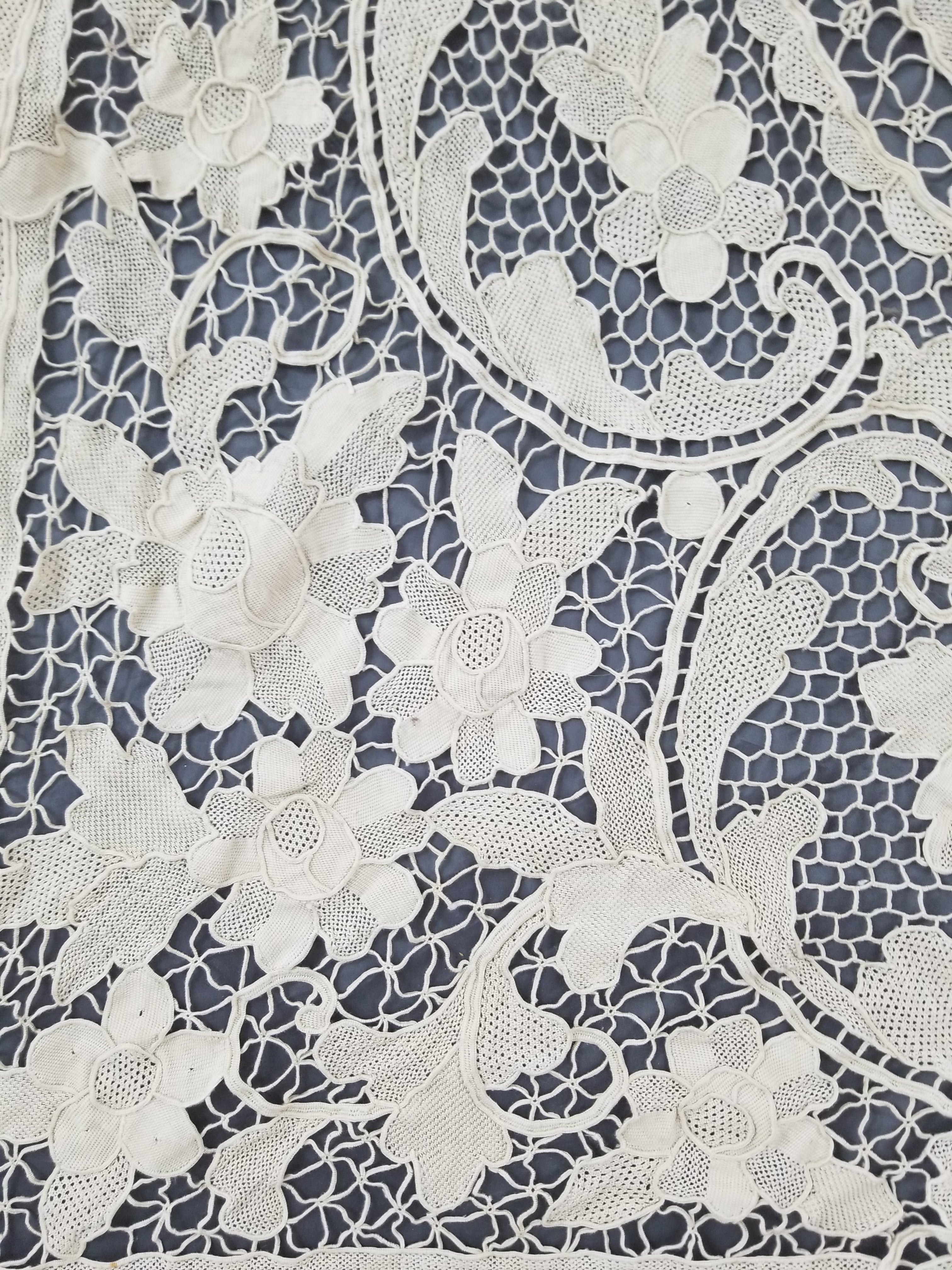 Vintage Italian Point De Venice Needle Lace Tablecloth 130x86cm