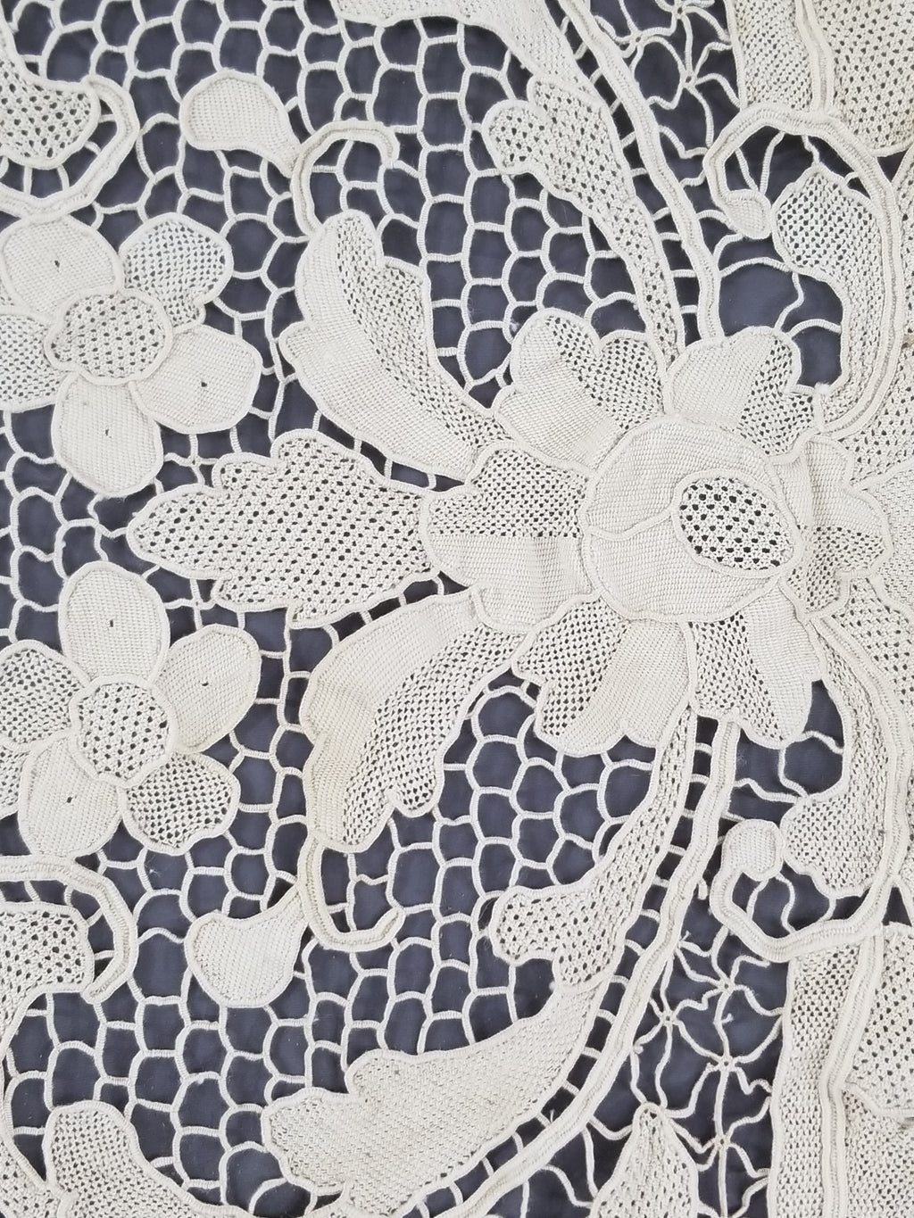 Vintage Italian Point De Venice Needle Lace Tablecloth 130x86cm
