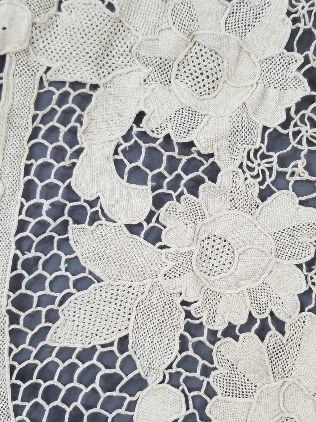 Vintage Italian Point De Venice Needle Lace Tablecloth 130x86cm