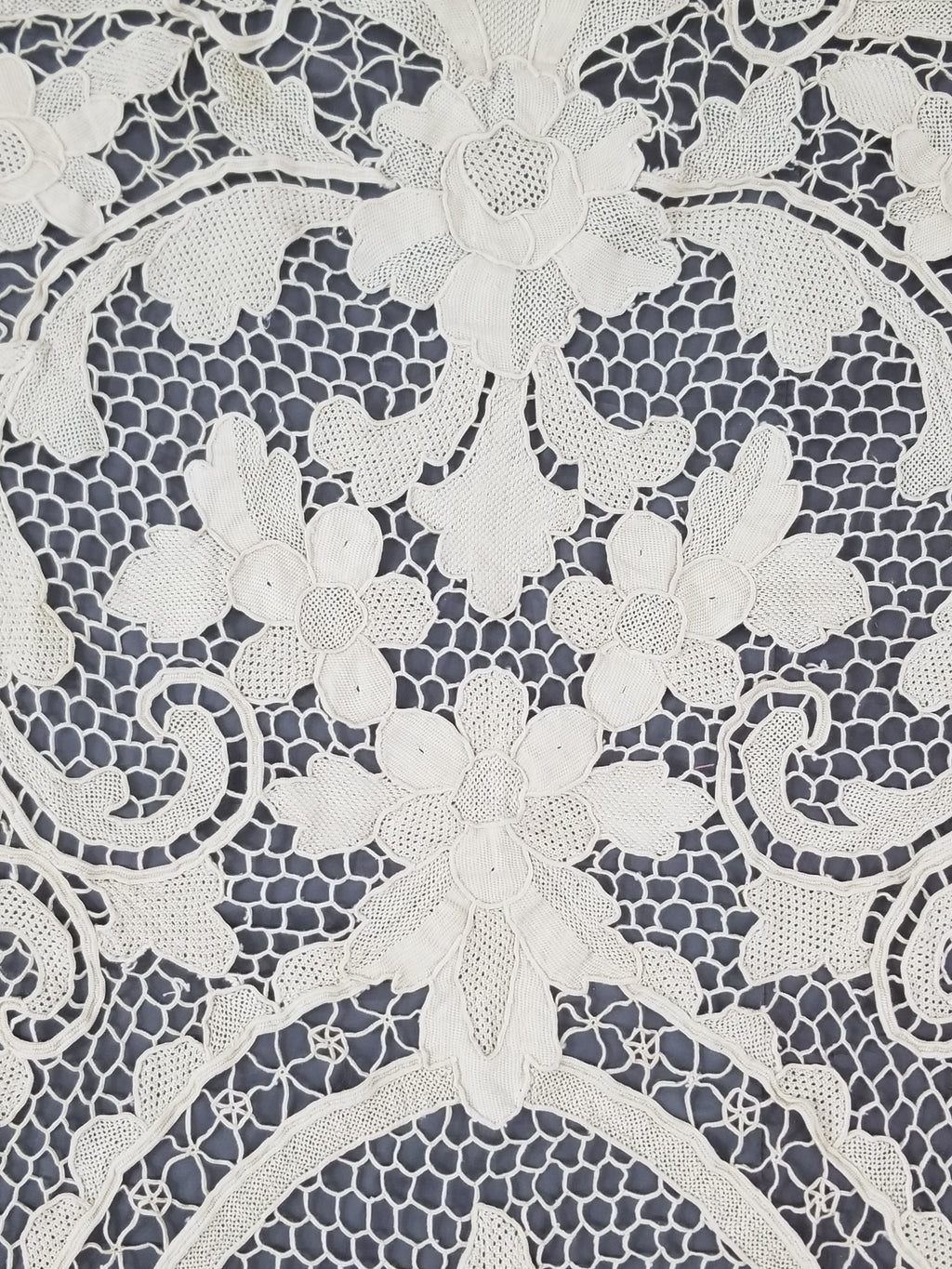 Vintage Italian Point De Venice Needle Lace Tablecloth 130x86cm