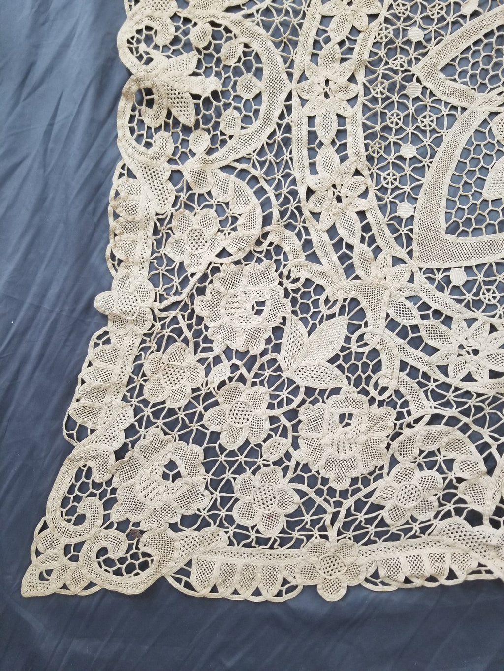 Vintage Italian Point De Venice Needle Lace Tablecloth 265x210cm