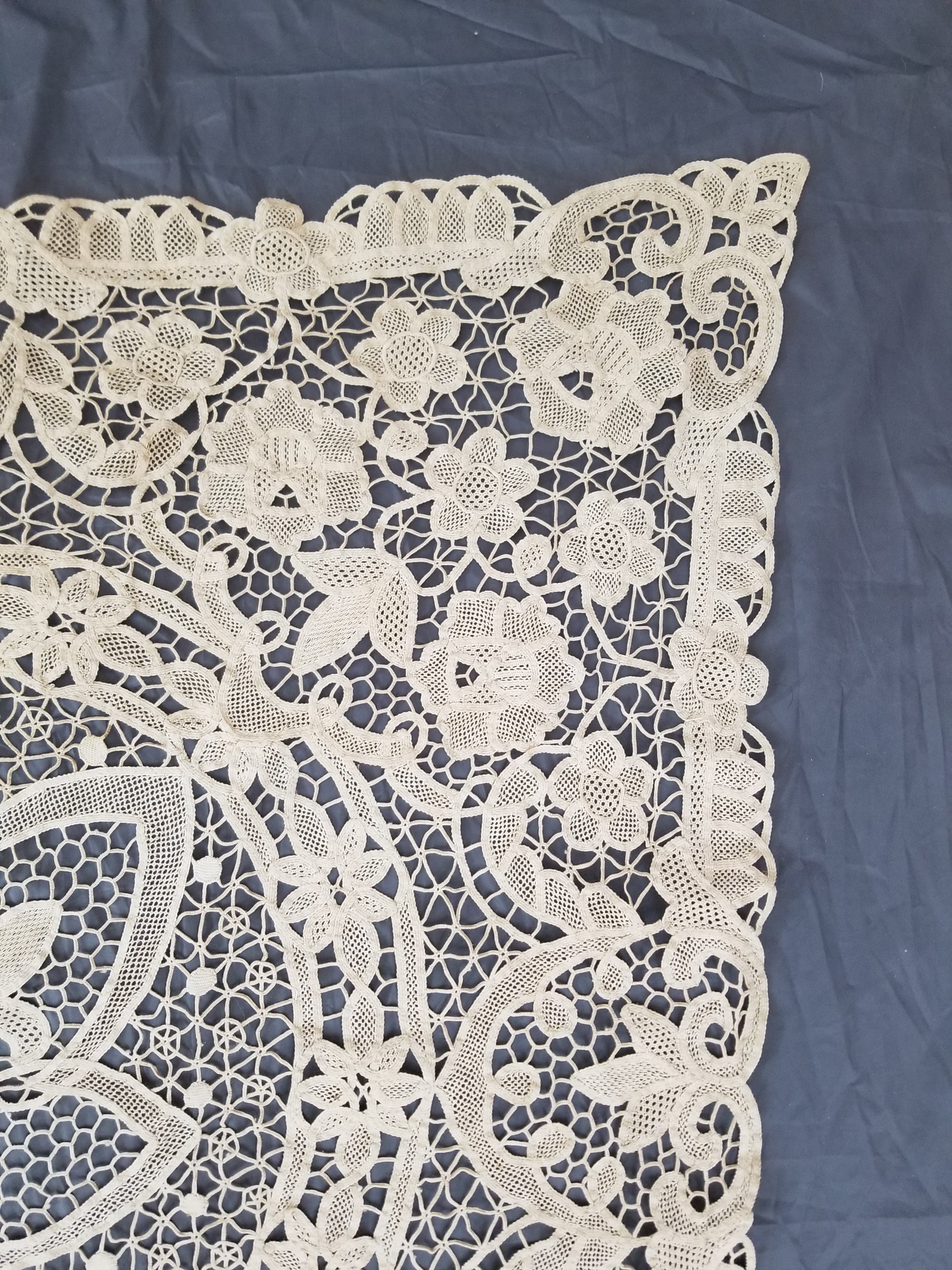 Vintage Italian Point De Venice Needle Lace Tablecloth 265x210cm