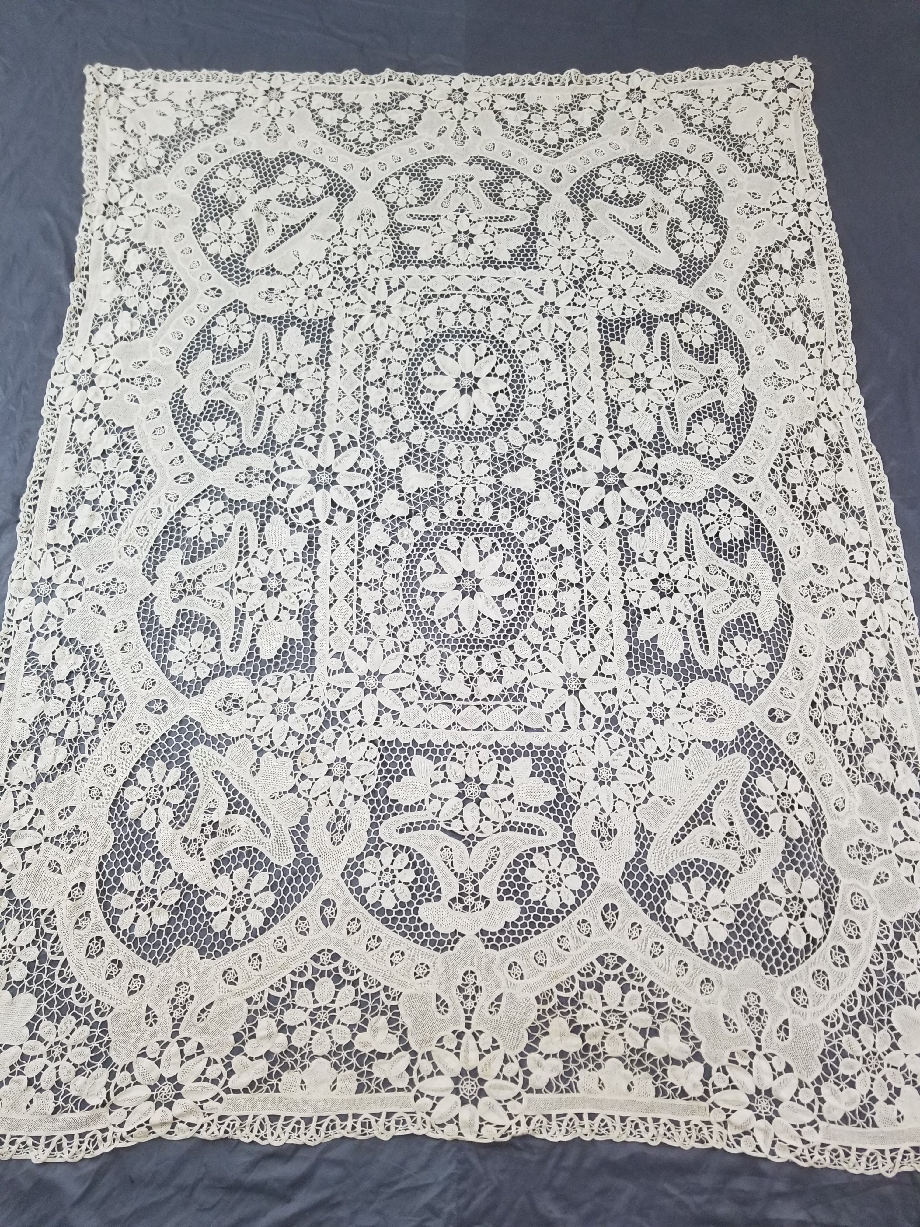 Vintage Italian Point De Venice Needle Lace Tablecloth 200x160cm