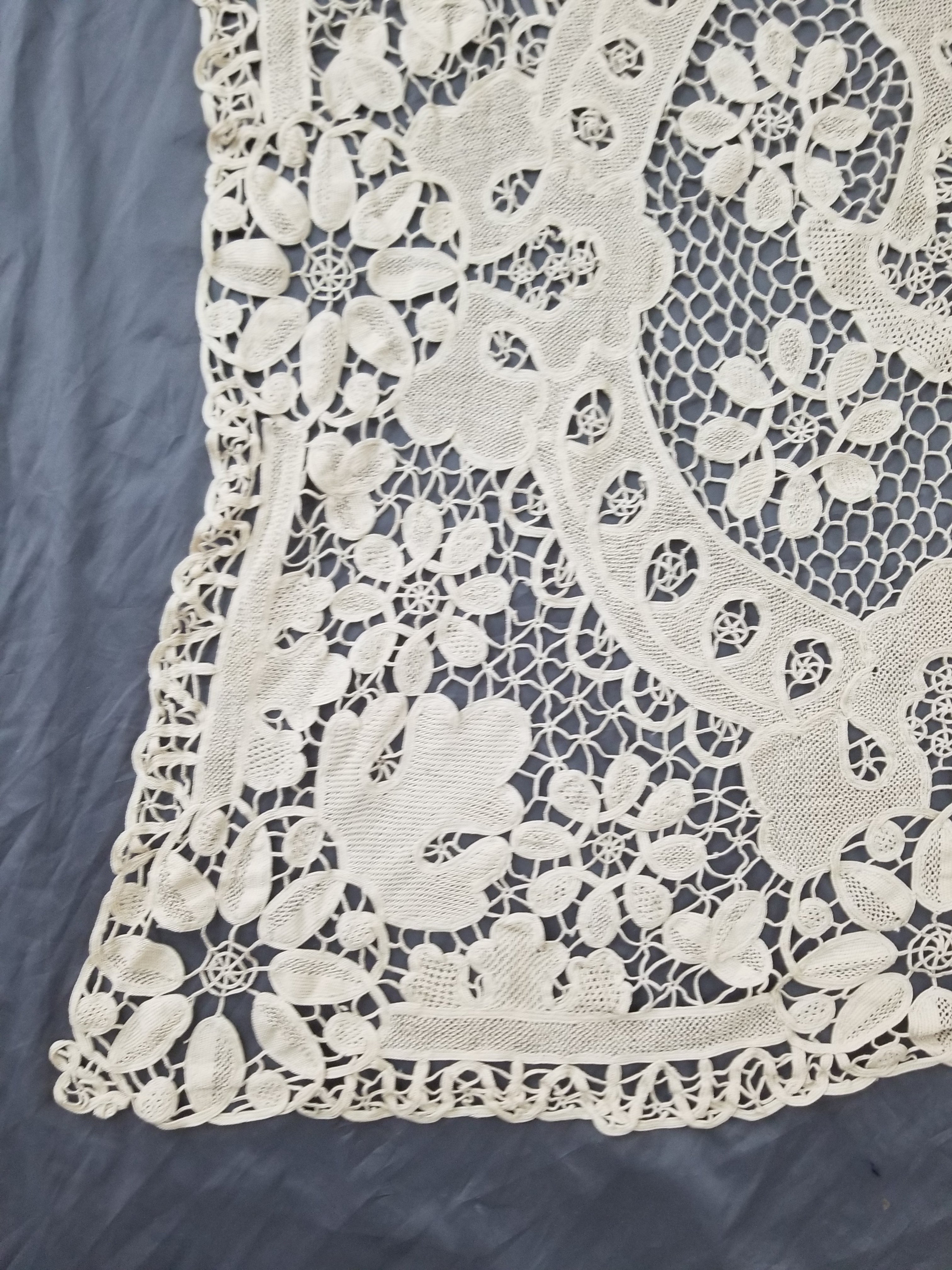 Vintage Italian Point De Venice Needle Lace Tablecloth 200x160cm