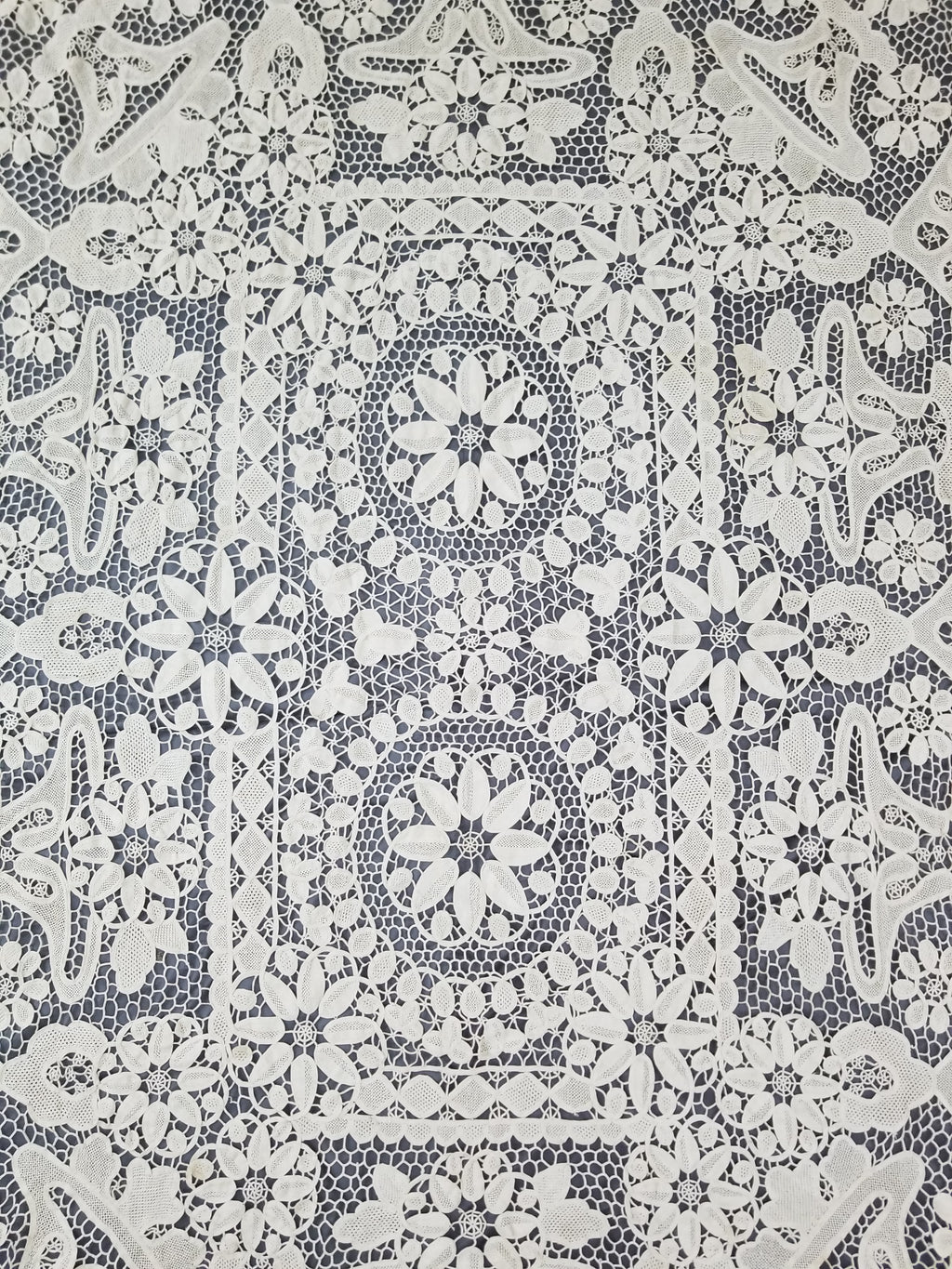 Vintage Italian Point De Venice Needle Lace Tablecloth 200x160cm