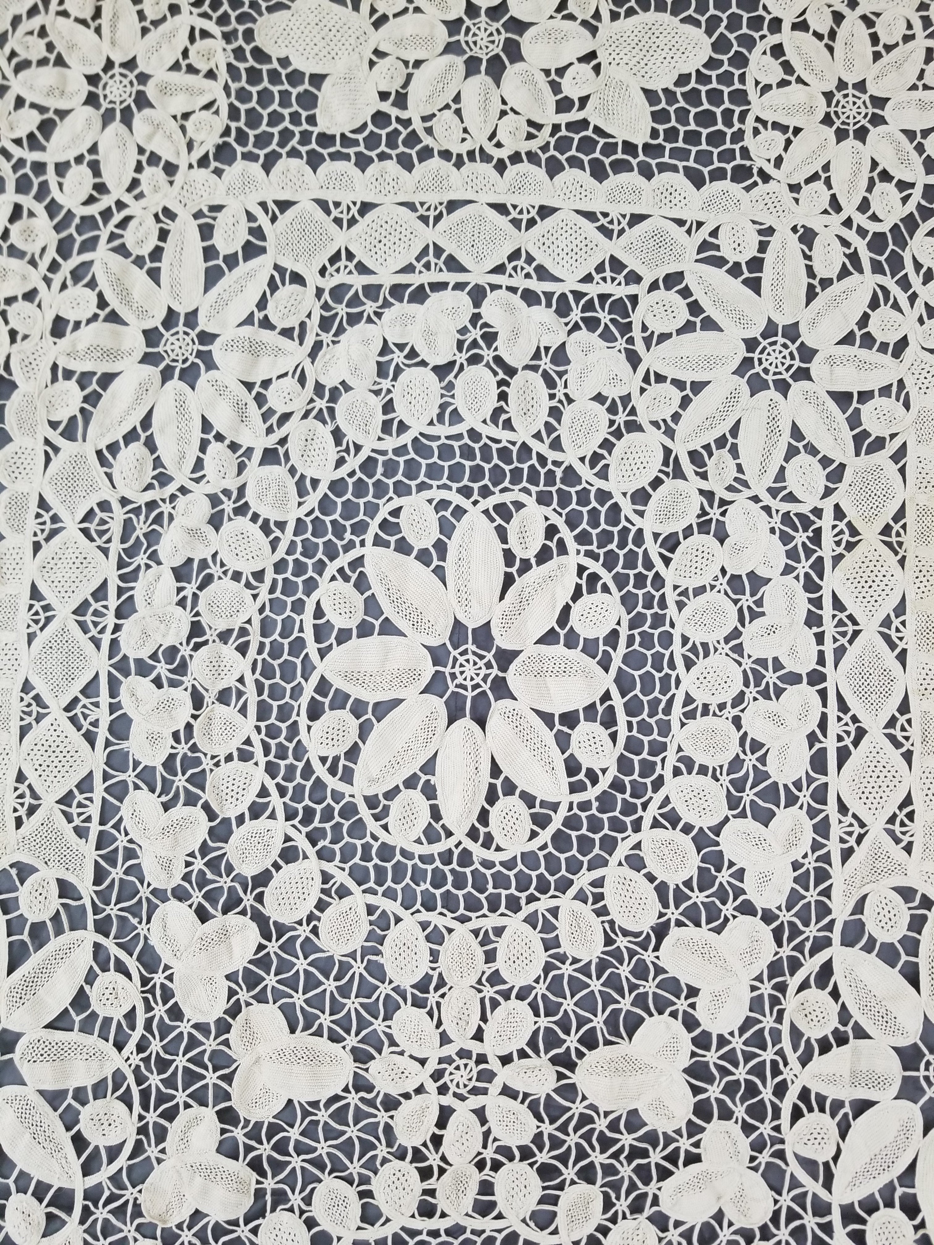 Vintage Italian Point De Venice Needle Lace Tablecloth 200x160cm