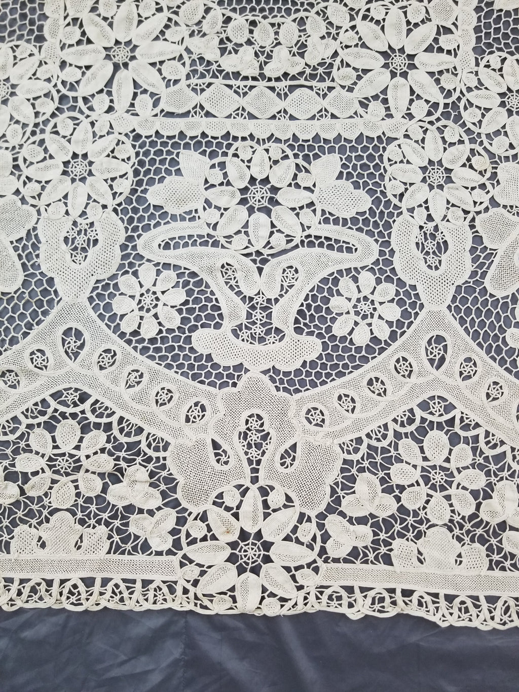 Vintage Italian Point De Venice Needle Lace Tablecloth 200x160cm