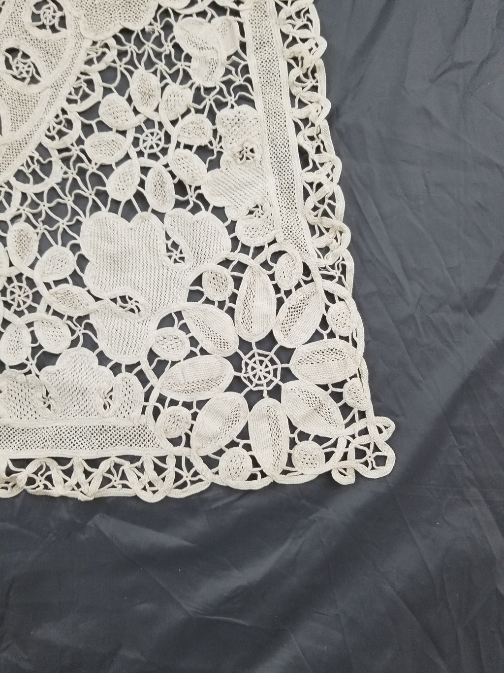 Vintage Italian Point De Venice Needle Lace Tablecloth 193x150cm