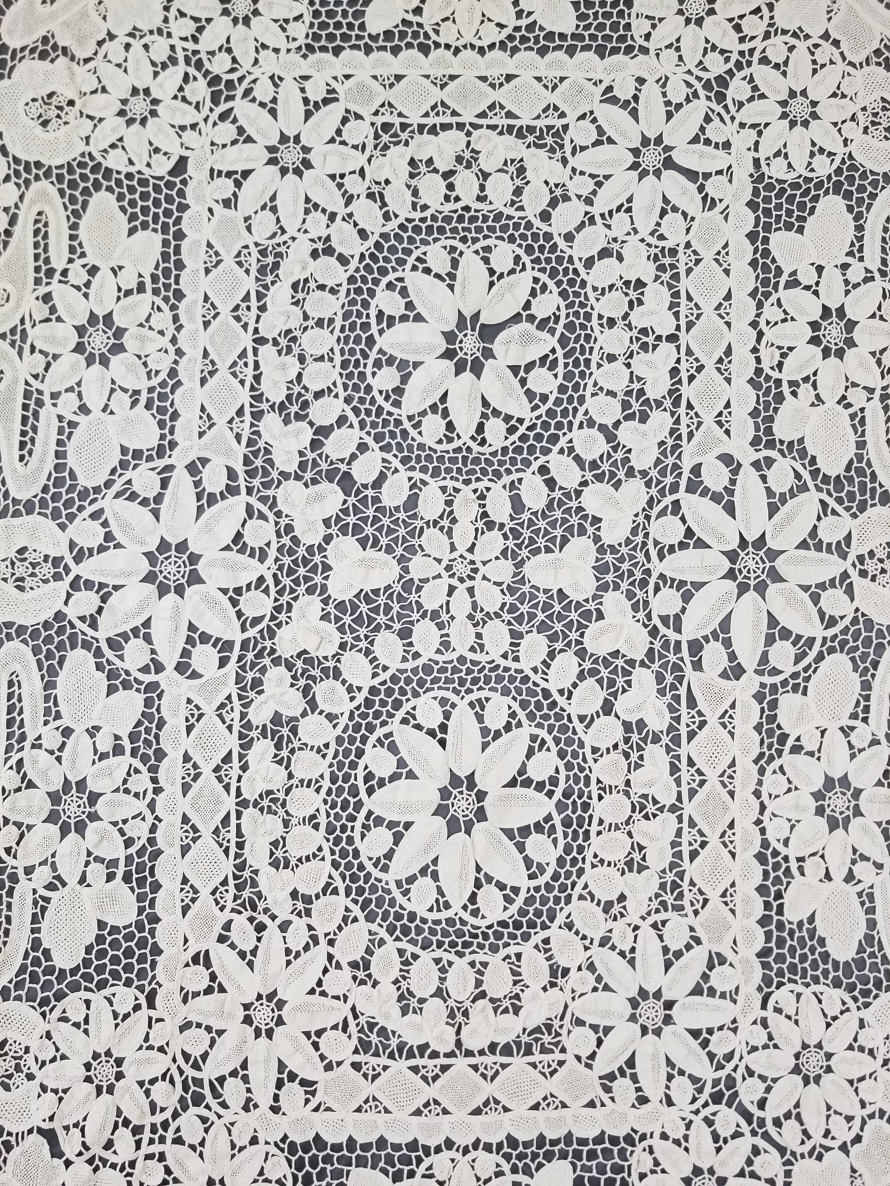 Vintage Italian Point De Venice Needle Lace Tablecloth 193x150cm