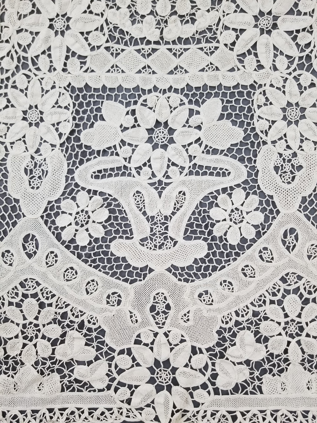 Vintage Italian Point De Venice Needle Lace Tablecloth 193x150cm