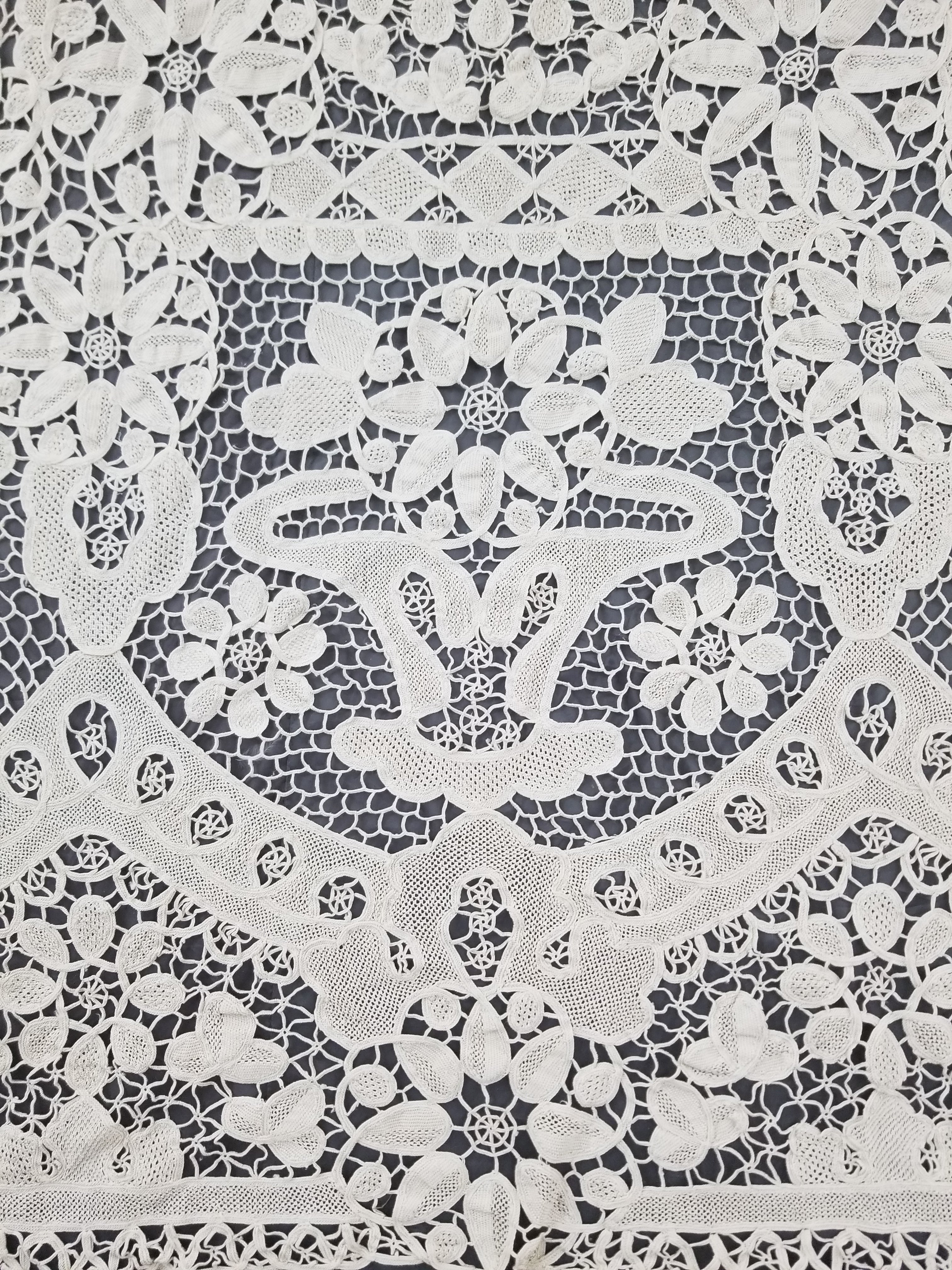 Vintage Italian Point De Venice Needle Lace Tablecloth 193x150cm