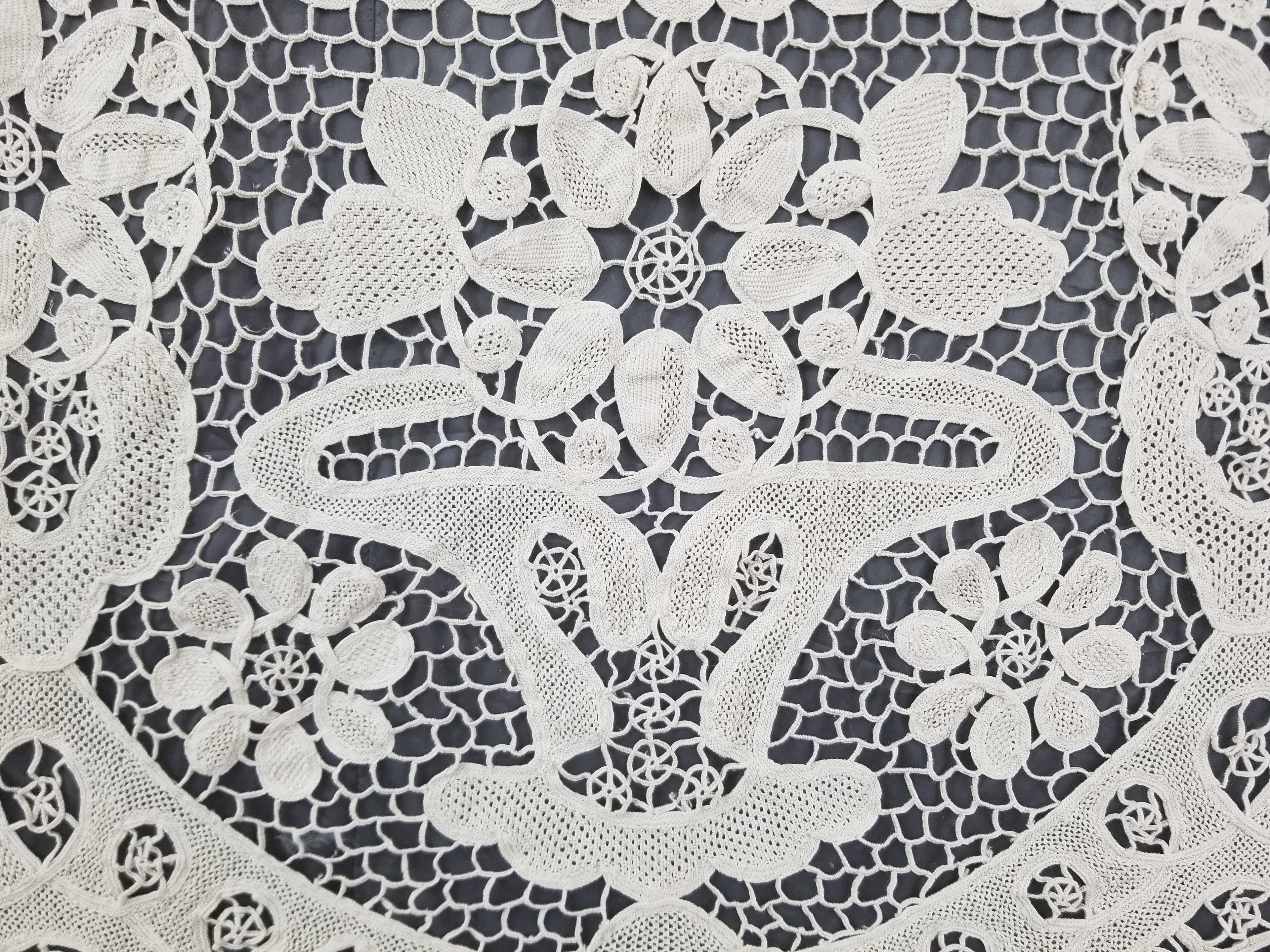 Vintage Italian Point De Venice Needle Lace Tablecloth 193x150cm