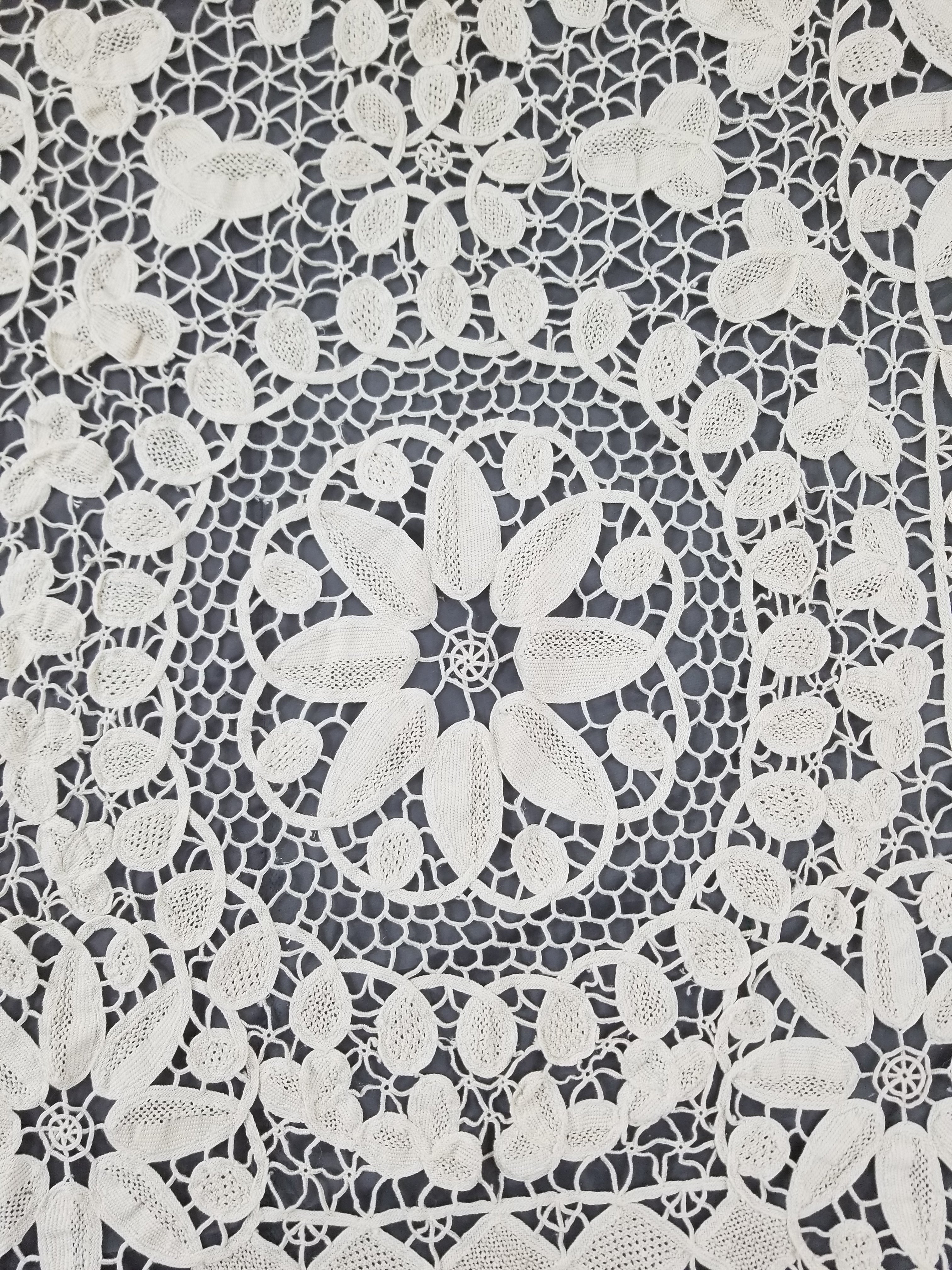 Vintage Italian Point De Venice Needle Lace Tablecloth 193x150cm