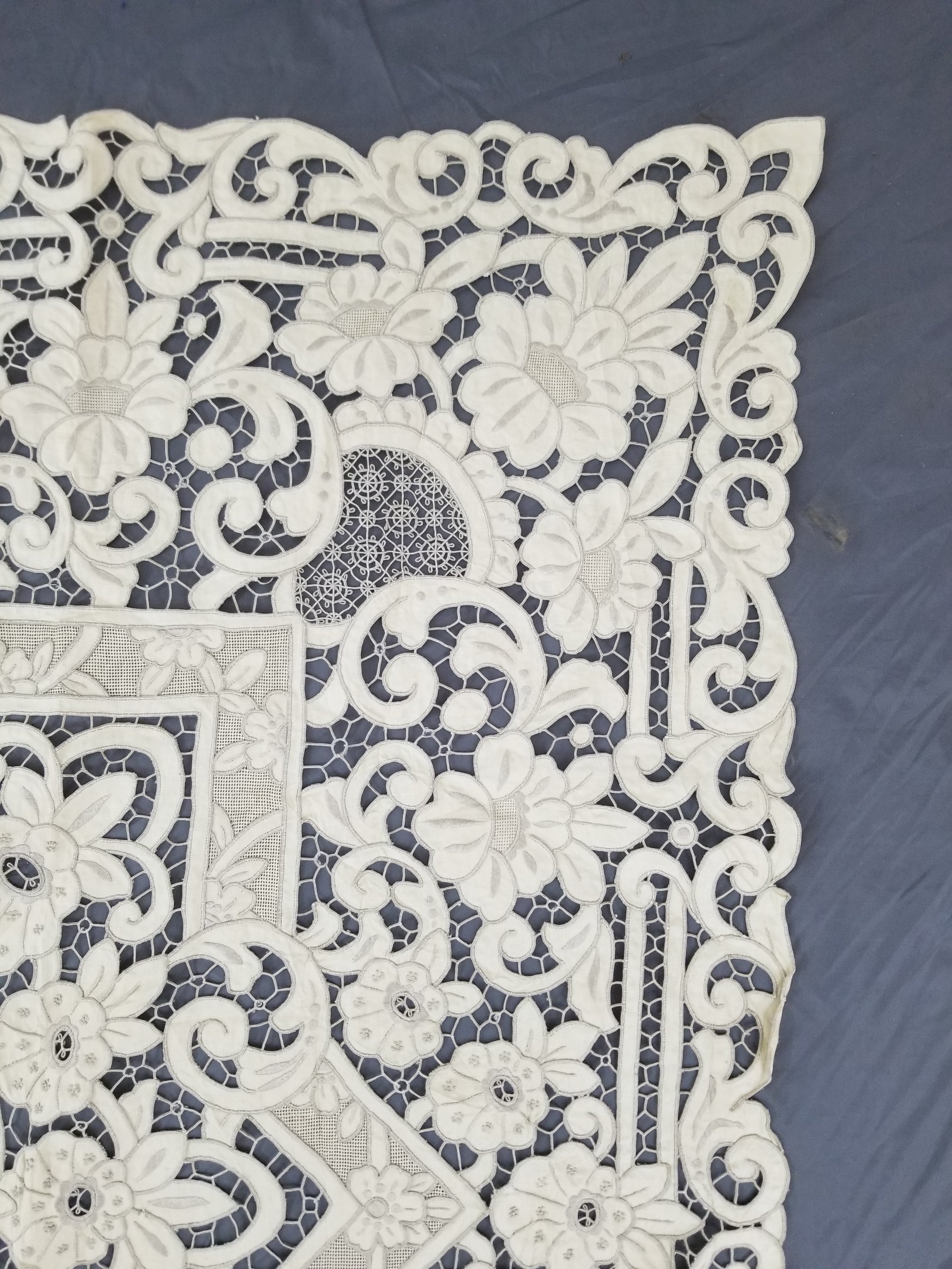 Vintage Madeira Hand Embroidered Cut Work Tablecloth 295x166cm