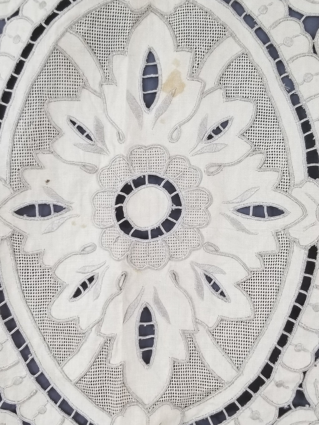 Vintage Madeira Hand Embroidered Cut Work Tablecloth 295x166cm