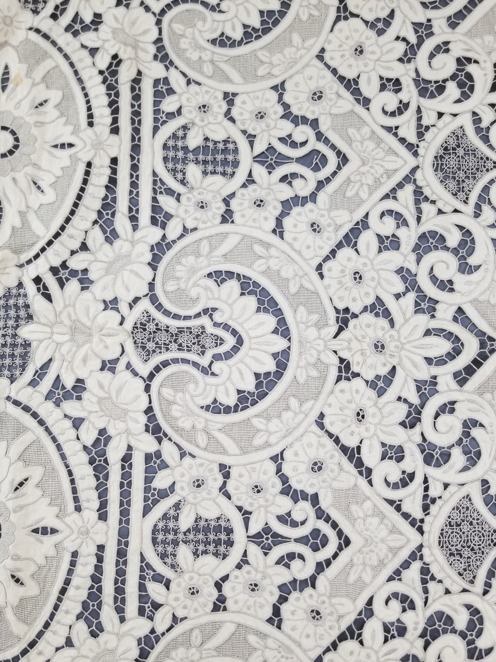 Vintage Madeira Hand Embroidered Cut Work Tablecloth 295x166cm
