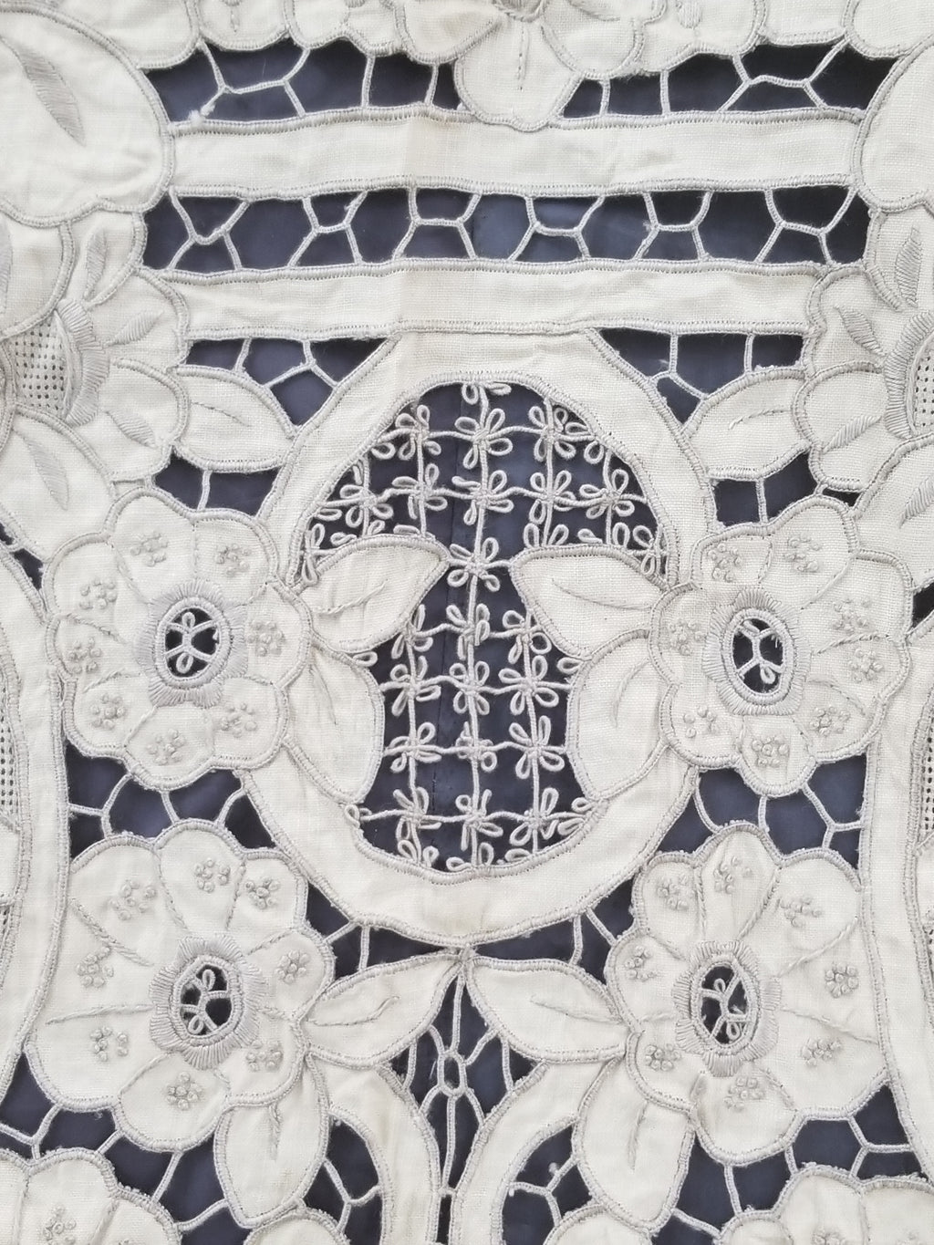 Vintage Madeira Hand Embroidered Cut Work Tablecloth 295x166cm