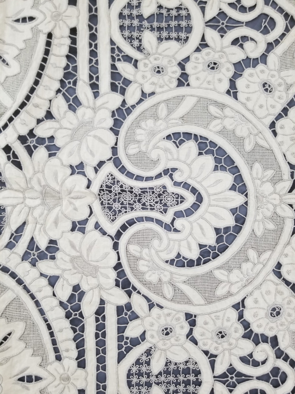 Vintage Madeira Hand Embroidered Cut Work Tablecloth 295x166cm