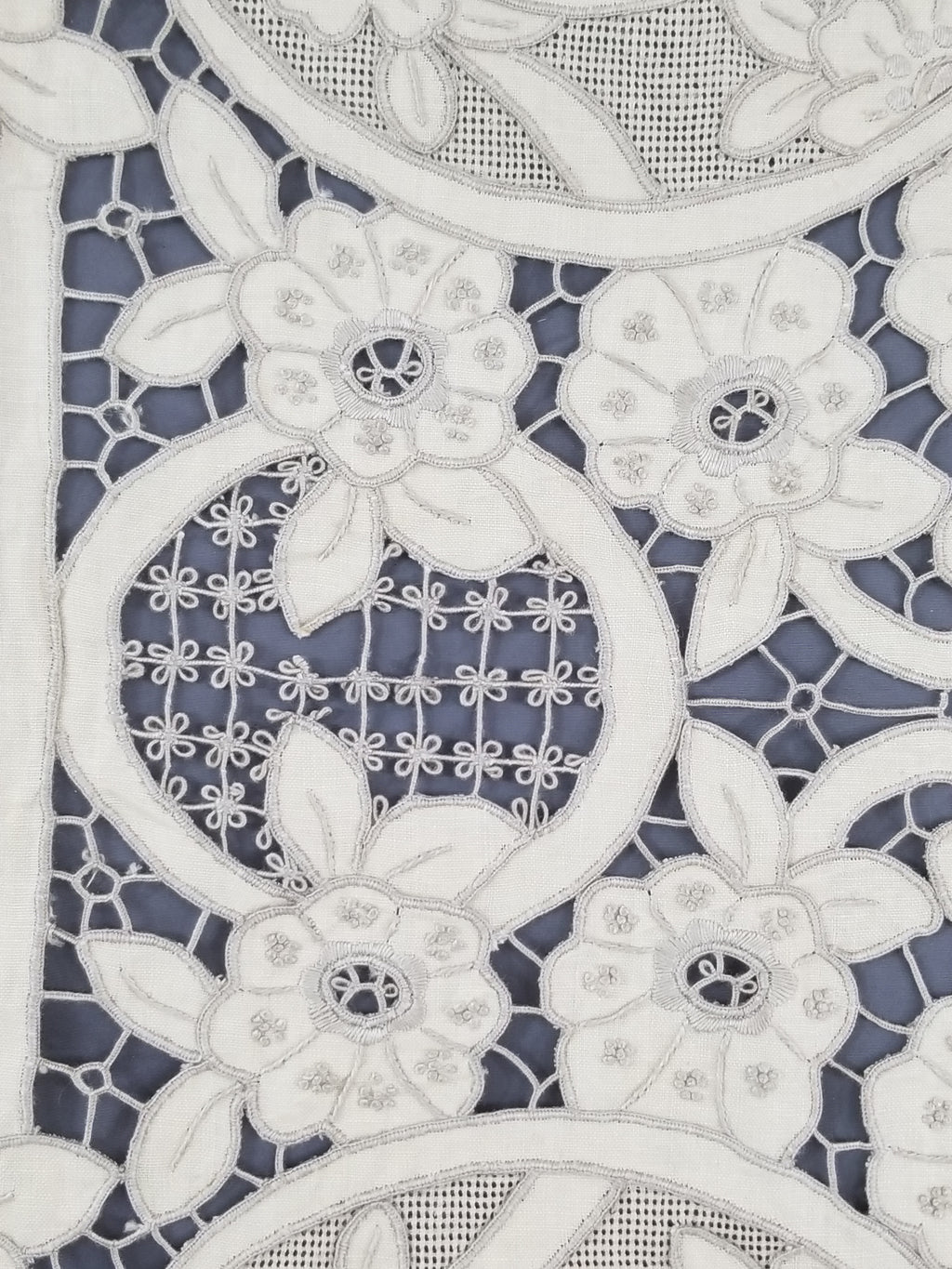 Vintage Madeira Hand Embroidered Cut Work Tablecloth 295x166cm