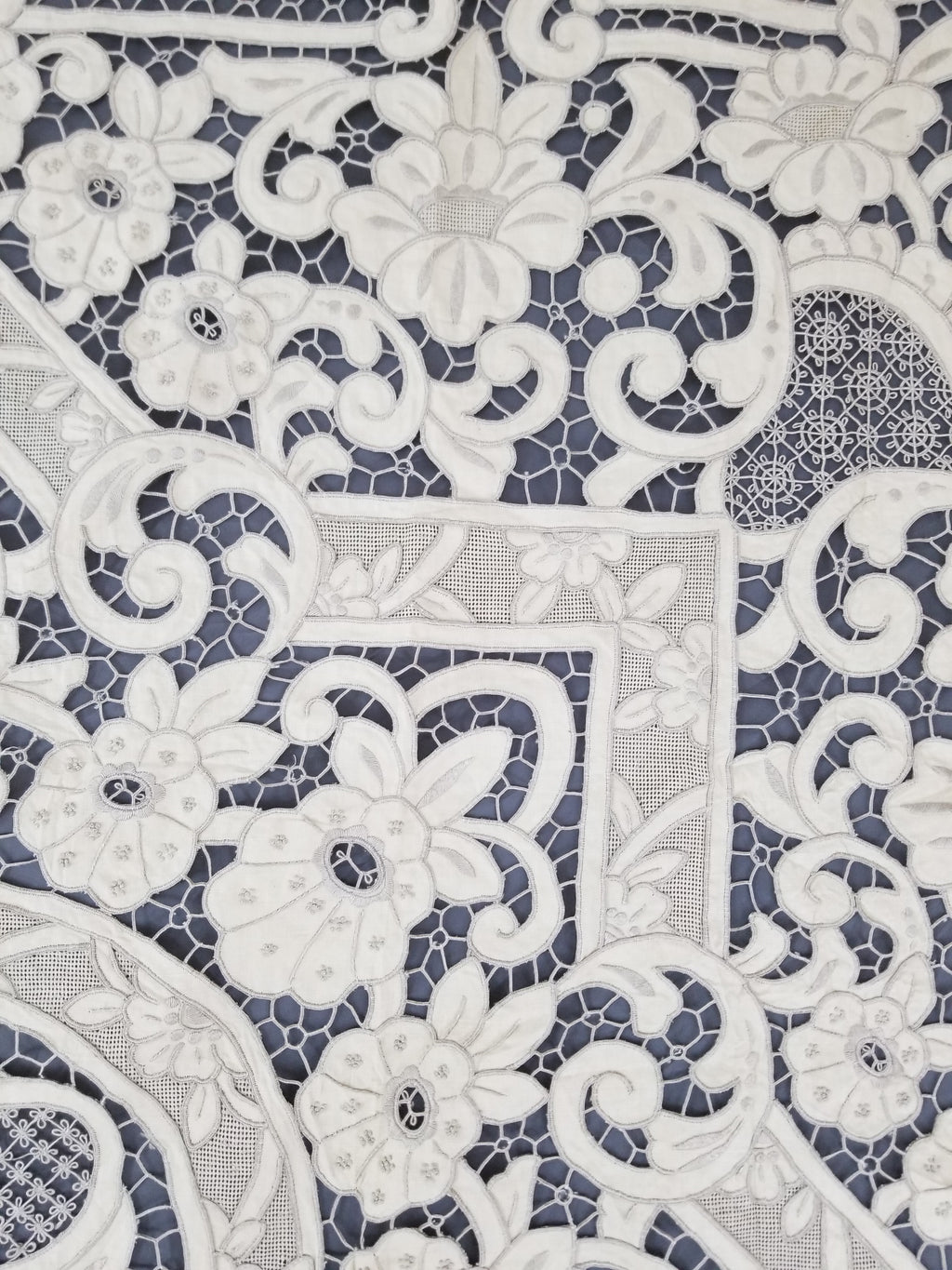 Vintage Madeira Hand Embroidered Cut Work Tablecloth 295x166cm