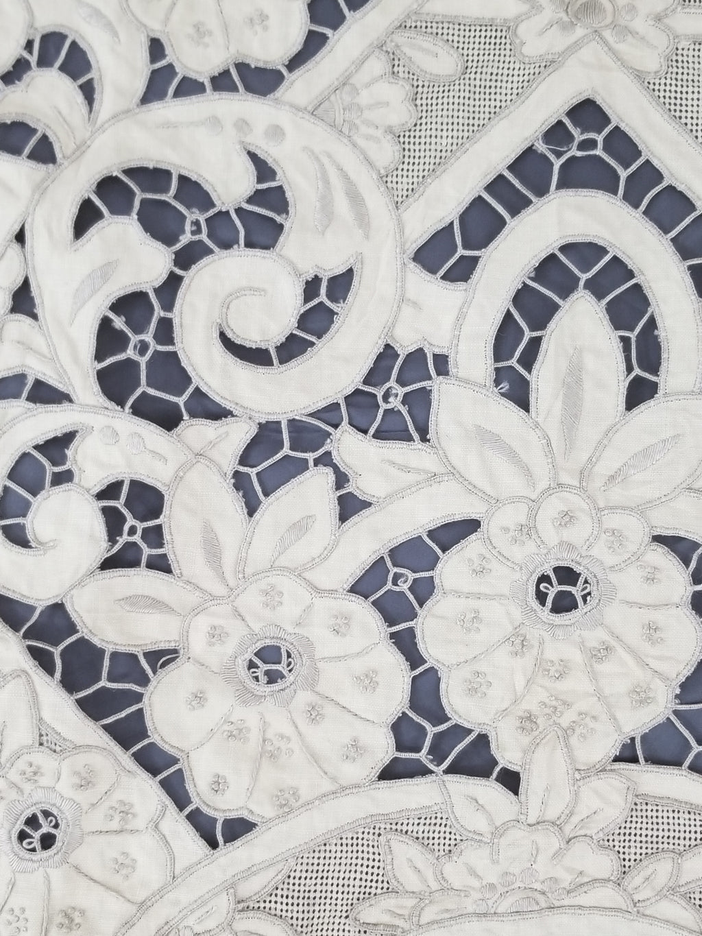 Vintage Madeira Hand Embroidered Cut Work Tablecloth 295x166cm