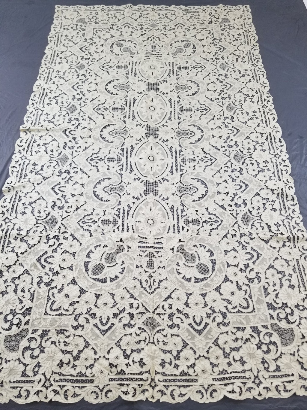 Vintage Madeira Hand Embroidered Cut Work Tablecloth 295x166cm