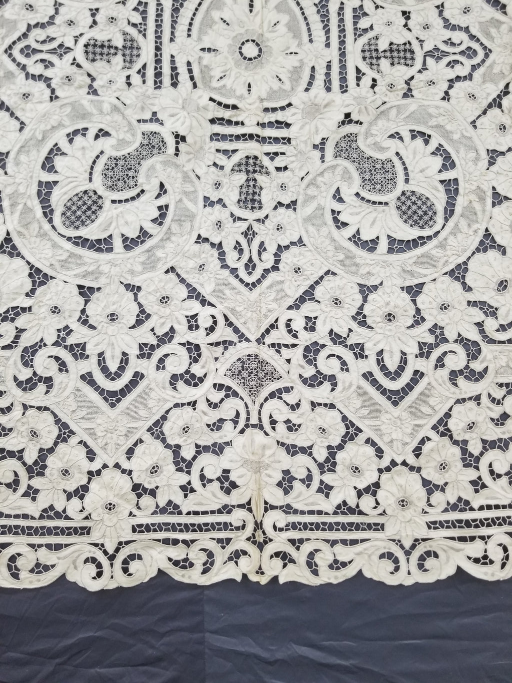 Vintage Madeira Hand Embroidered Cut Work Tablecloth 295x166cm