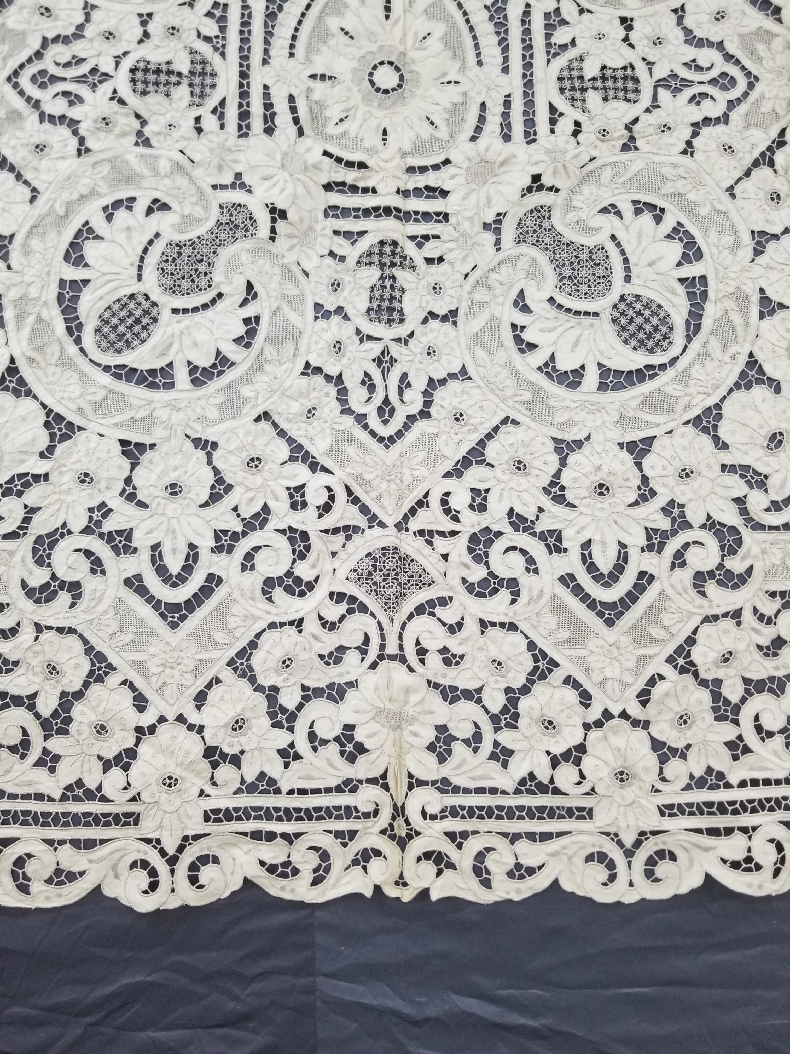 Vintage Madeira Hand Embroidered Cut Work Tablecloth 295x166cm