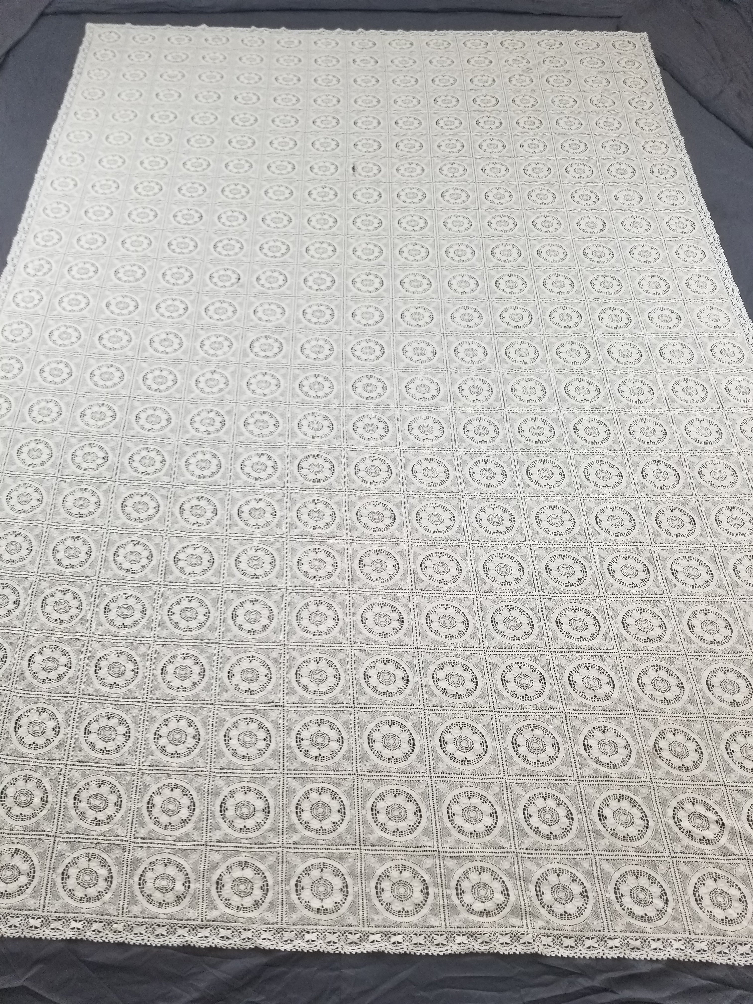 Vintage Itailian Handmade Crocheted Floral Tablecloth 326x224cm